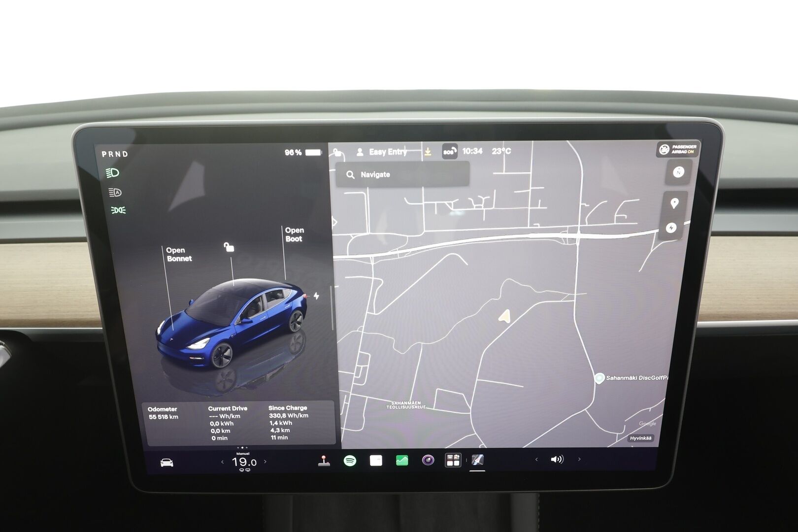 Tesla Model 3 2023 RWD - | ILP | Lasikatto | ACC | Matrix-LED | P.Kamera | Muistipenkki | Premium Speakers | Navi | Kaistavahti | Keyless | 1-om Suomi-auto | 2x Latauskaapelit | Kahdet renkaat |