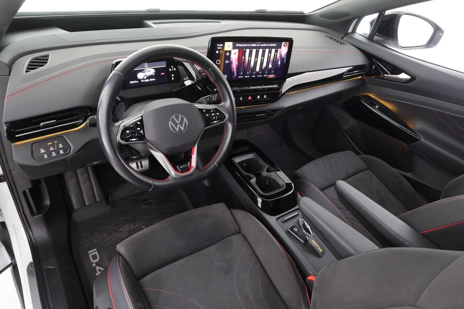 Volkswagen ID.4 2023 GTX 4MOTION Business Max,  akku 77 kWh - | ACC | ILP | Koukku | HUD | 360° | Sporttipenkit muistilla | Lasikatto | IQ.Light | Subwoofer | Travel Assist | Sähk. takaluukku | 1-om suomiauto | 2x renkaat aluin |