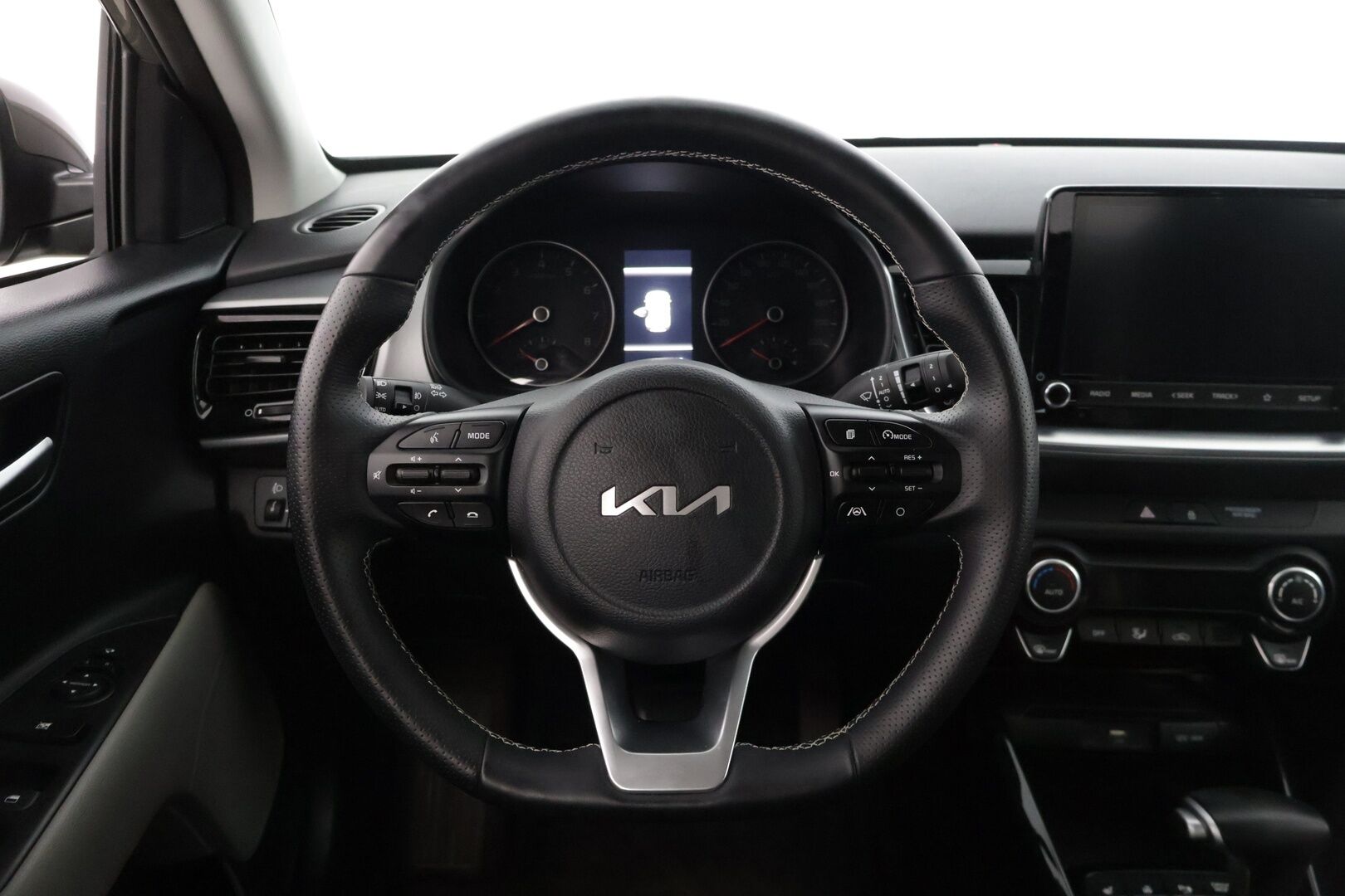 Kia Stonic 2023 1,0 T-GDI 100hv EX DCT Premium Gray * Vakkari / P-kamera / Tutkat takana / Ratinlämmitin / AppleCarPlay * - * 1.om Suomi-auto / Kahdet merkkirenkaat alumiinivanteilla! *