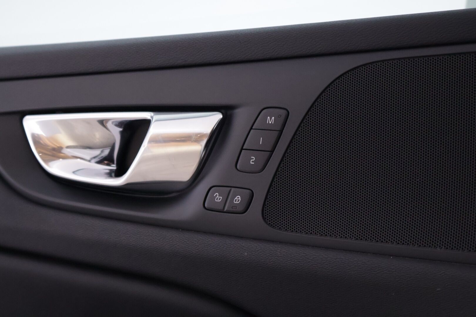 Volvo S60 2020 T6 TwE AWD Inscription Plug-in *ACC / HUD / Webasto / BLIS / Hierovat istuimet / Koukku / Kamera* - Merkkihuollettu / Kahdet Volvon alumiinivanteet