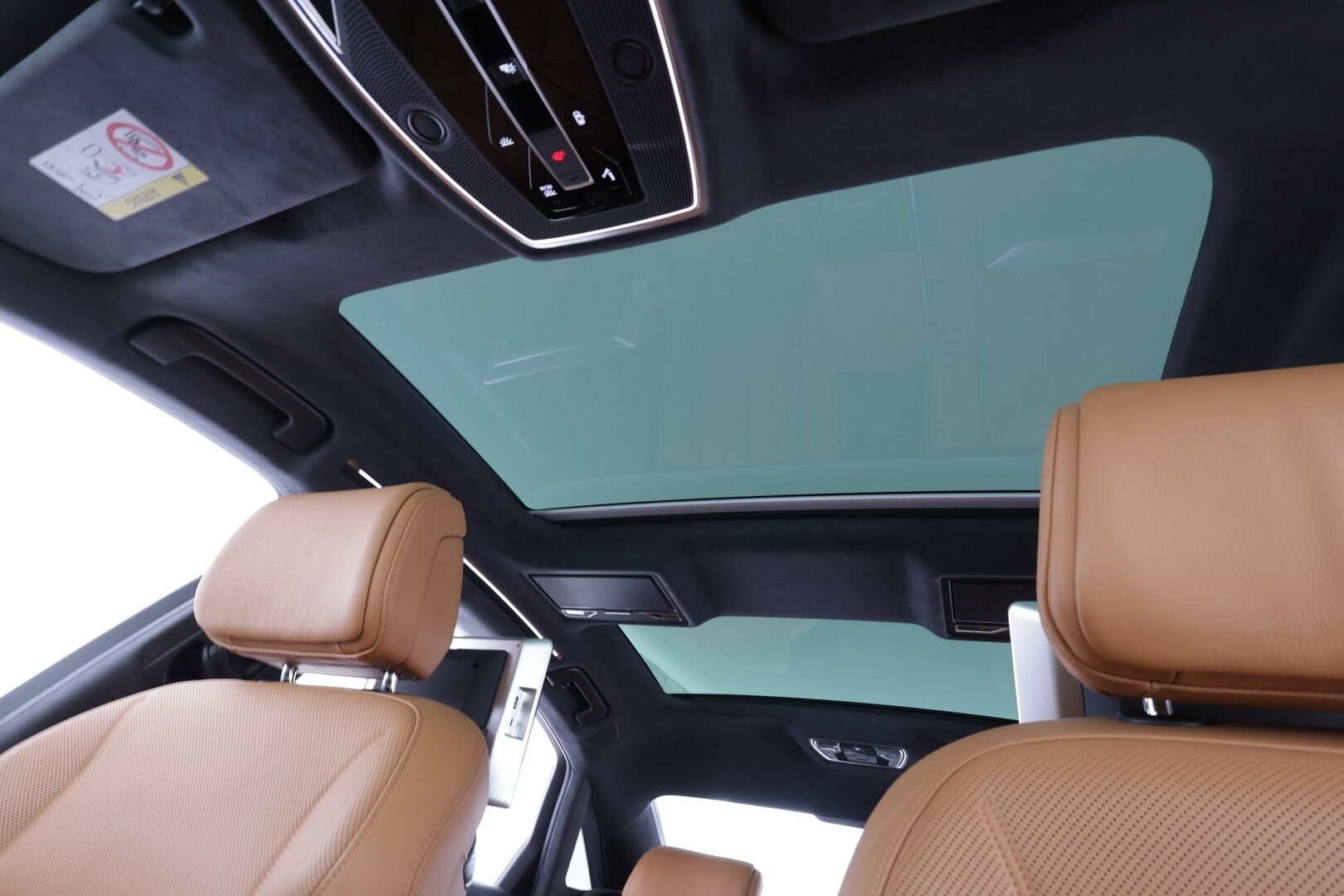 Audi A8 2023 Sedan Lang 60 TFSI e quattro tiptronic - | Nelipyöräohjaus | Imuovet | B&O Advanced 3D | ACC | Night vision | HD Matrix | Ilm. muistipenkit takana hieronnalla | Comfort penkki hieronnalla | Takanäytöt | HUD | 360° | Merkkihuollettu | ALV | 