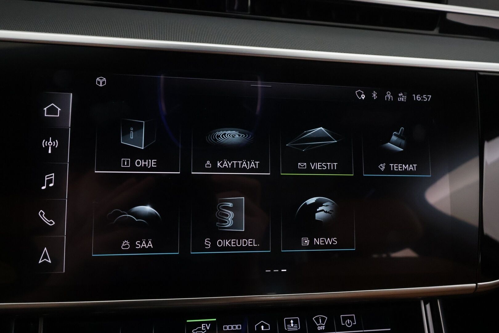 Audi A8 2023 Sedan Lang 60 TFSI e quattro tiptronic - | Nelipyöräohjaus | Imuovet | B&O Advanced 3D | ACC | Night vision | HD Matrix | Ilm. muistipenkit takana hieronnalla | Comfort penkki hieronnalla | Takanäytöt | HUD | 360° | Merkkihuollettu | ALV | 