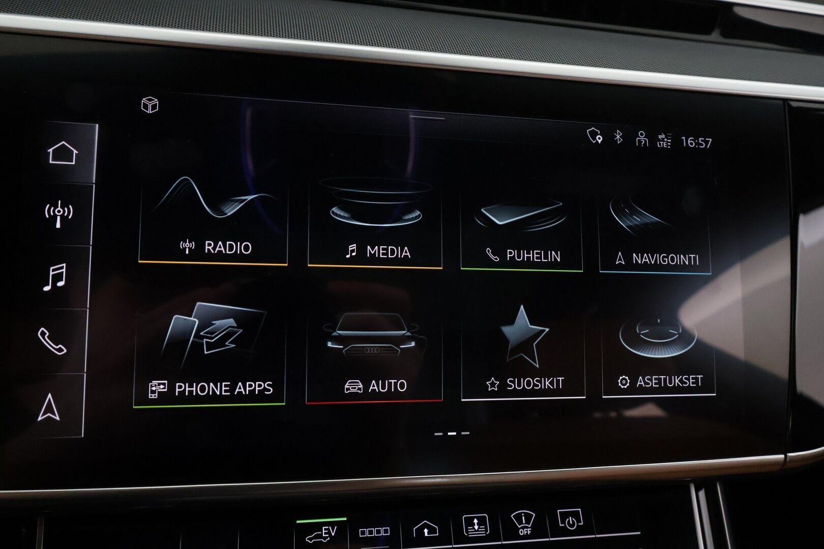 Audi A8 2023 Sedan Lang 60 TFSI e quattro tiptronic - | Nelipyöräohjaus | Imuovet | B&O Advanced 3D | ACC | Night vision | HD Matrix | Ilm. muistipenkit takana hieronnalla | Comfort penkki hieronnalla | Takanäytöt | HUD | 360° | Merkkihuollettu | ALV | 