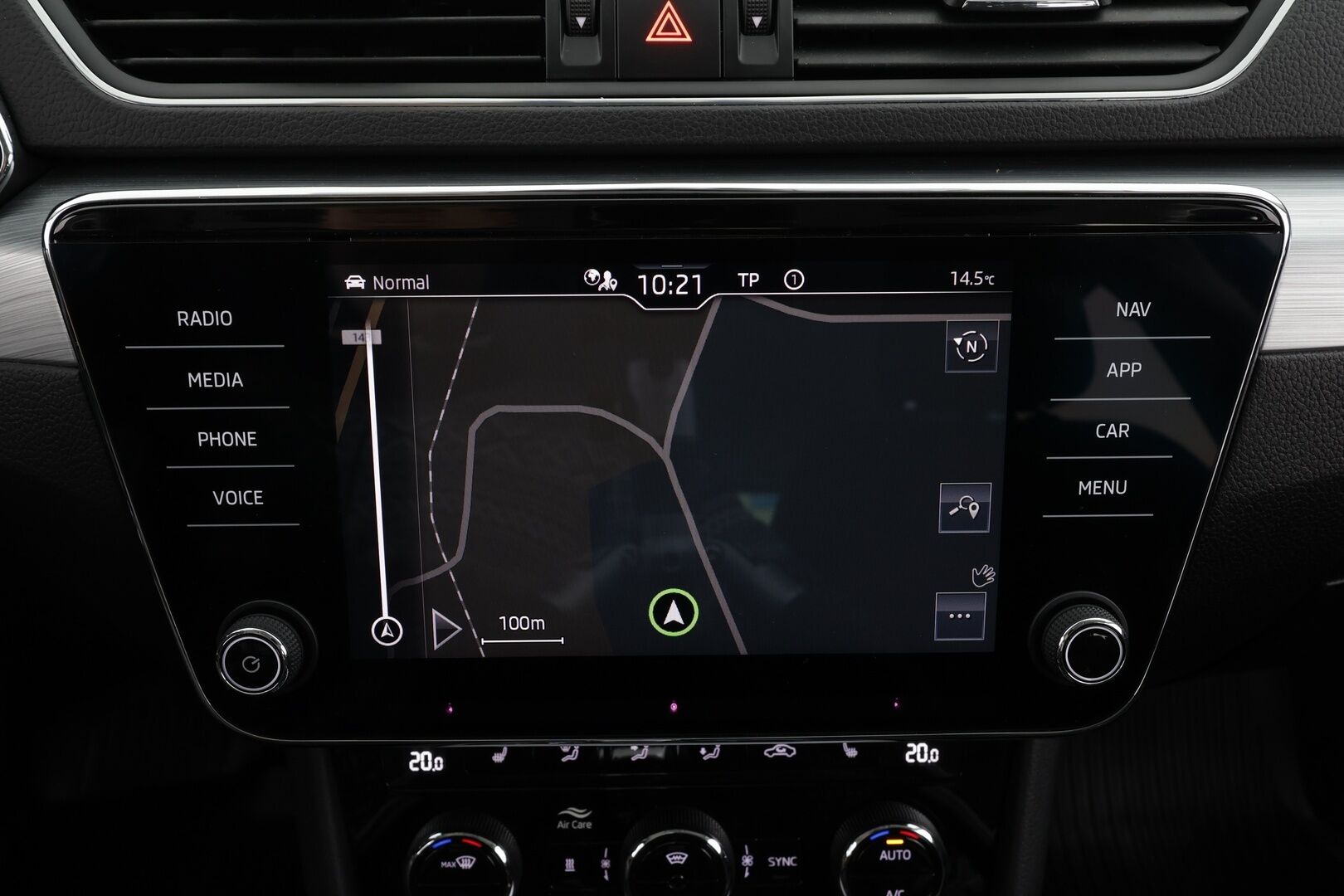 Skoda Superb 2024 Combi 1.4 TSI PHEV Ambition iV DSG * ACC / P.tutkat / LED / Navi / Webasto / Koukku / KeylessGo / Sähköluukku * - 1.Om Suomi-auto / Akku kuntotarkastettu / Kahdet renkaat aluvanteilla / Merkkihuollettu - HULLUT AVAJAISHULINAT KORKOTARJOUS 3,29 %