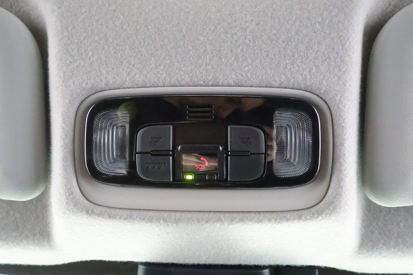 Toyota Yaris Cross 2024 1,5 Hybrid Active - | ACC | LED | LTA | P.kamera | Keyless | Navi | Apple & Android | Lämm. ratti | Aut. ilmastointi | 2x renkaat aluin | Merkkihuollot | Suomiauto | 