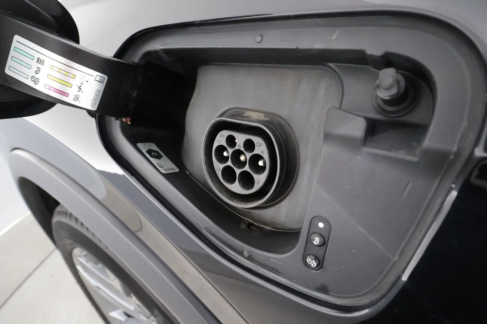 Volkswagen Tiguan 2024 R-Line Business Limited eHybrid 180 kW DSG-automaatti - ACC | koukku | IQ-Light | P-Kamera | Ratinlämmitys | Digimittaristo | Navi | Apple&Android | 1.Om Suomi-auto | Kahdet Renkaat | Merkkihuollettu | - KORKO VAIN 3,99 %