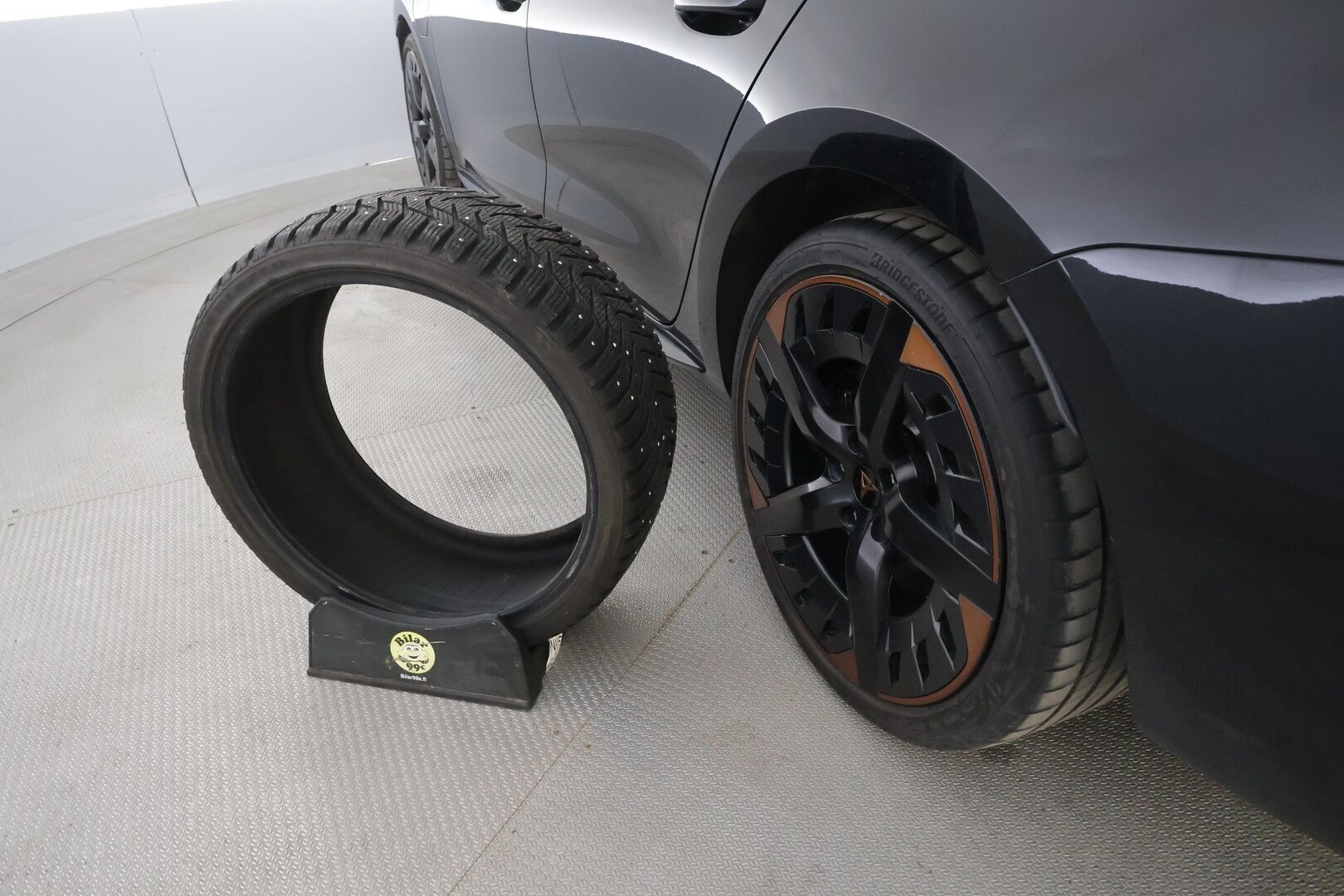 CUPRA Leon Sportstourer 2021 1,4 PHEV 180 kW e-HYBRID DSG - | ACC | Muistipenkki | DCC | Sporttipenkit | Puolinahat | P.kamera | Ambient | Keyless | Side assist | Sähk. takaluukku | Lämm. ratti | 