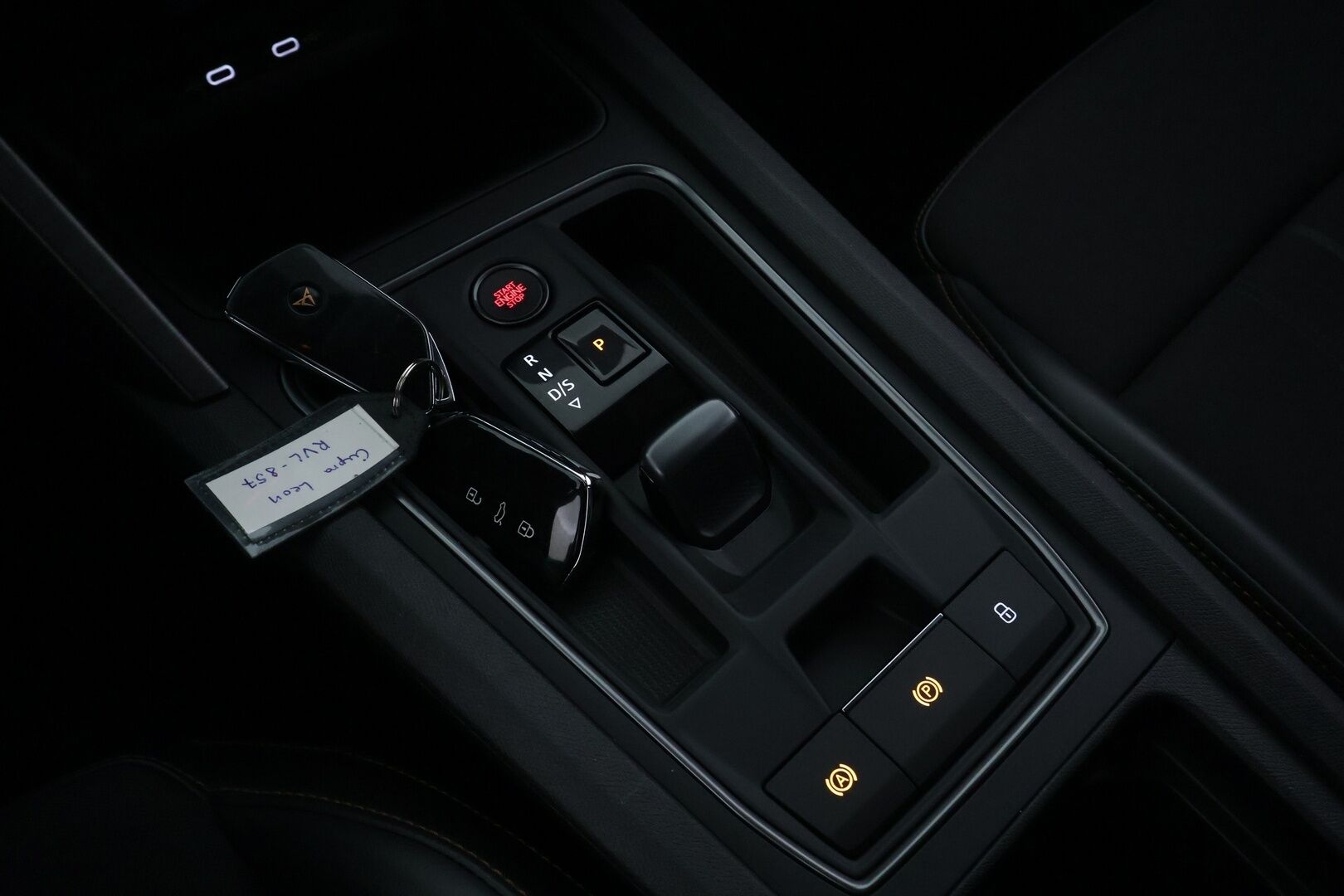 CUPRA Leon Sportstourer 2021 1,4 PHEV 180 kW e-HYBRID DSG - | ACC | Muistipenkki | DCC | Sporttipenkit | Puolinahat | P.kamera | Ambient | Keyless | Side assist | Sähk. takaluukku | Lämm. ratti | 