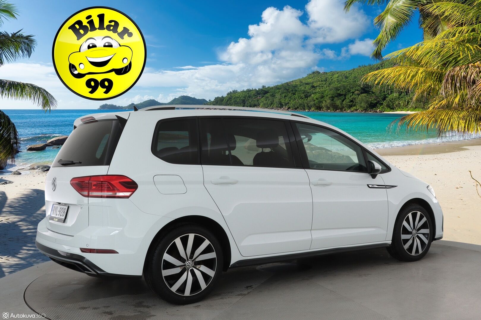 Volkswagen Touran 2020 R-Line 1,5 TSI EVO 110 kW DSG 7-P **Koukku / Adapt.Vakkari / P.kamera / LED-valot / Hierovat Penkit / KeylessGO** - 3,99 % KORKOTARJOUS TÄHÄN AUTOON - Kahdet renkaat