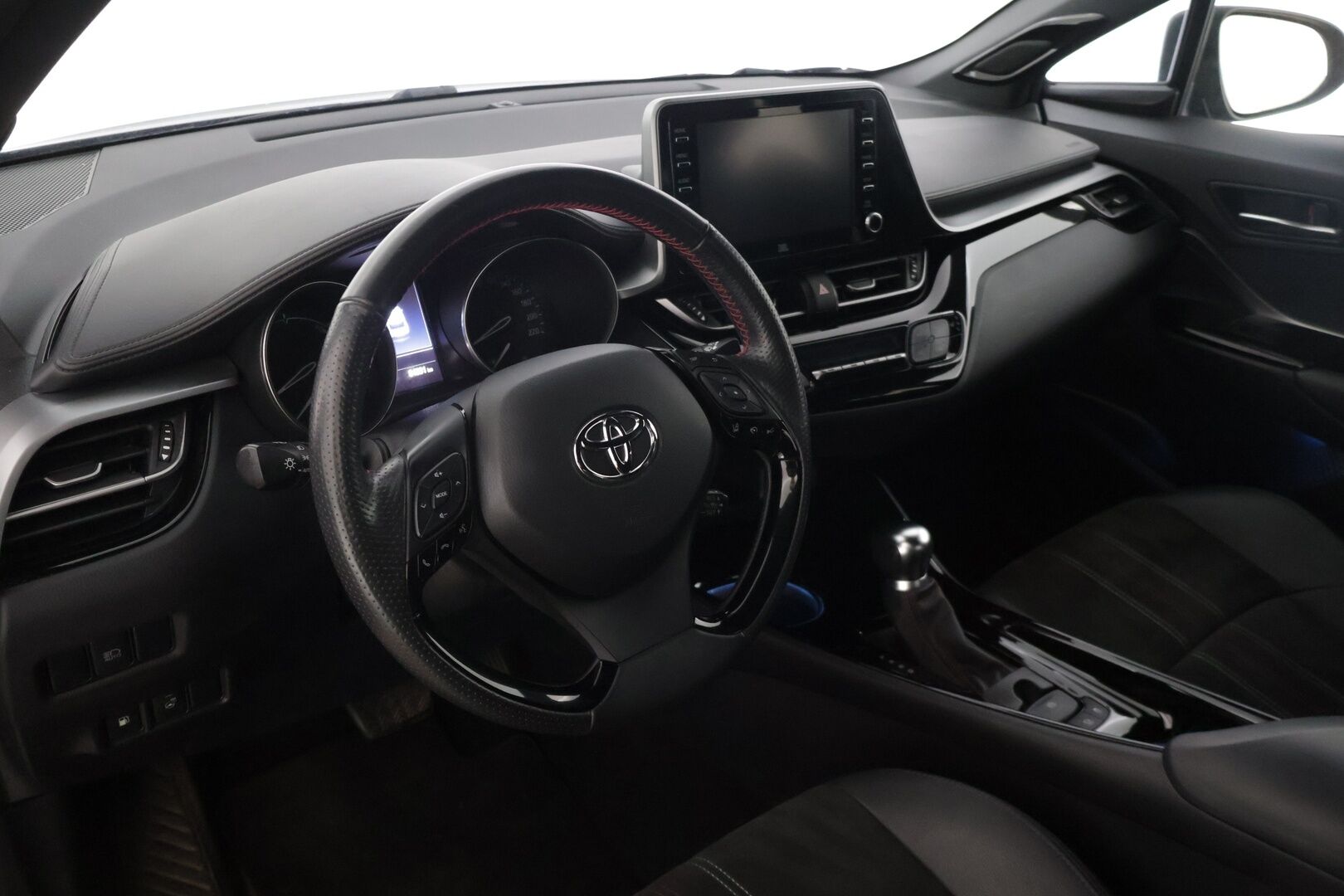 Toyota C-HR 2021 2,0 Hybrid GR Sport * JBL / ACC / Apple&Android / Blis / P-kamera * - Juuri saapunut / 2x Renkaat