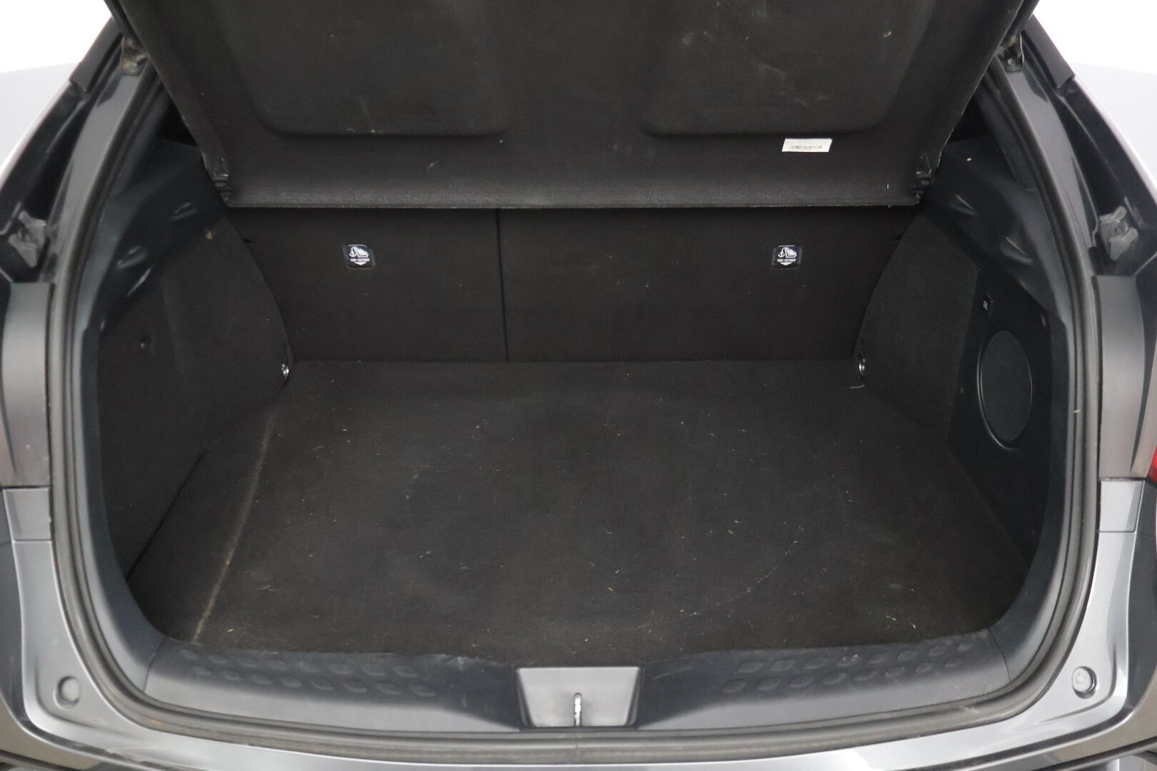 Toyota C-HR 2021 2,0 Hybrid GR Sport * JBL / ACC / Apple&Android / Blis / P-kamera * - Juuri saapunut / 2x Renkaat