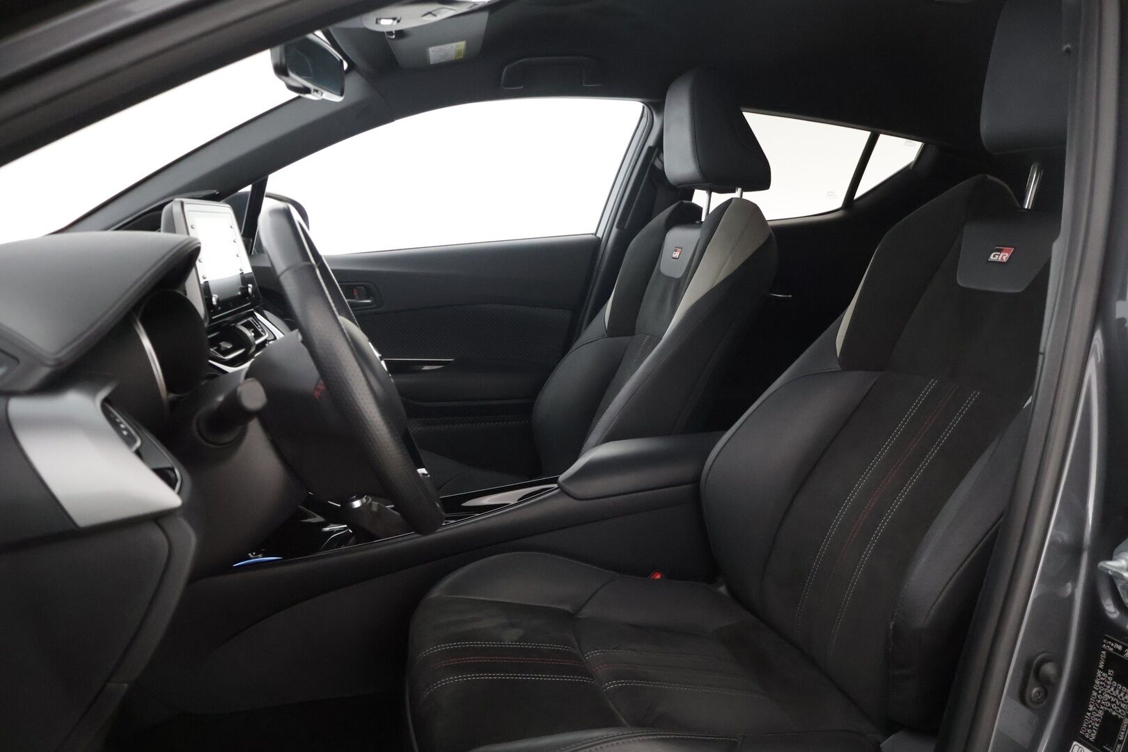 Toyota C-HR 2021 2,0 Hybrid GR Sport * JBL / ACC / Apple&Android / Blis / P-kamera * - Juuri saapunut / 2x Renkaat