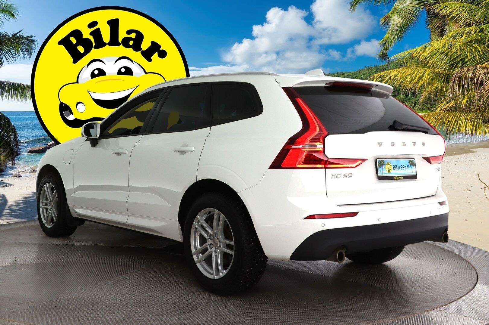 Volvo XC60 2020 T8 TwE AWD Momentum aut ** Adapt. vakkari / Webasto / Panorama / Apple&Android / Koukku * - ** Juuri saapunut / Kahdet renkaat vanteilla ** - HULLUT VÄLIPÄIVÄT KORKOTARJOUS 2,49%