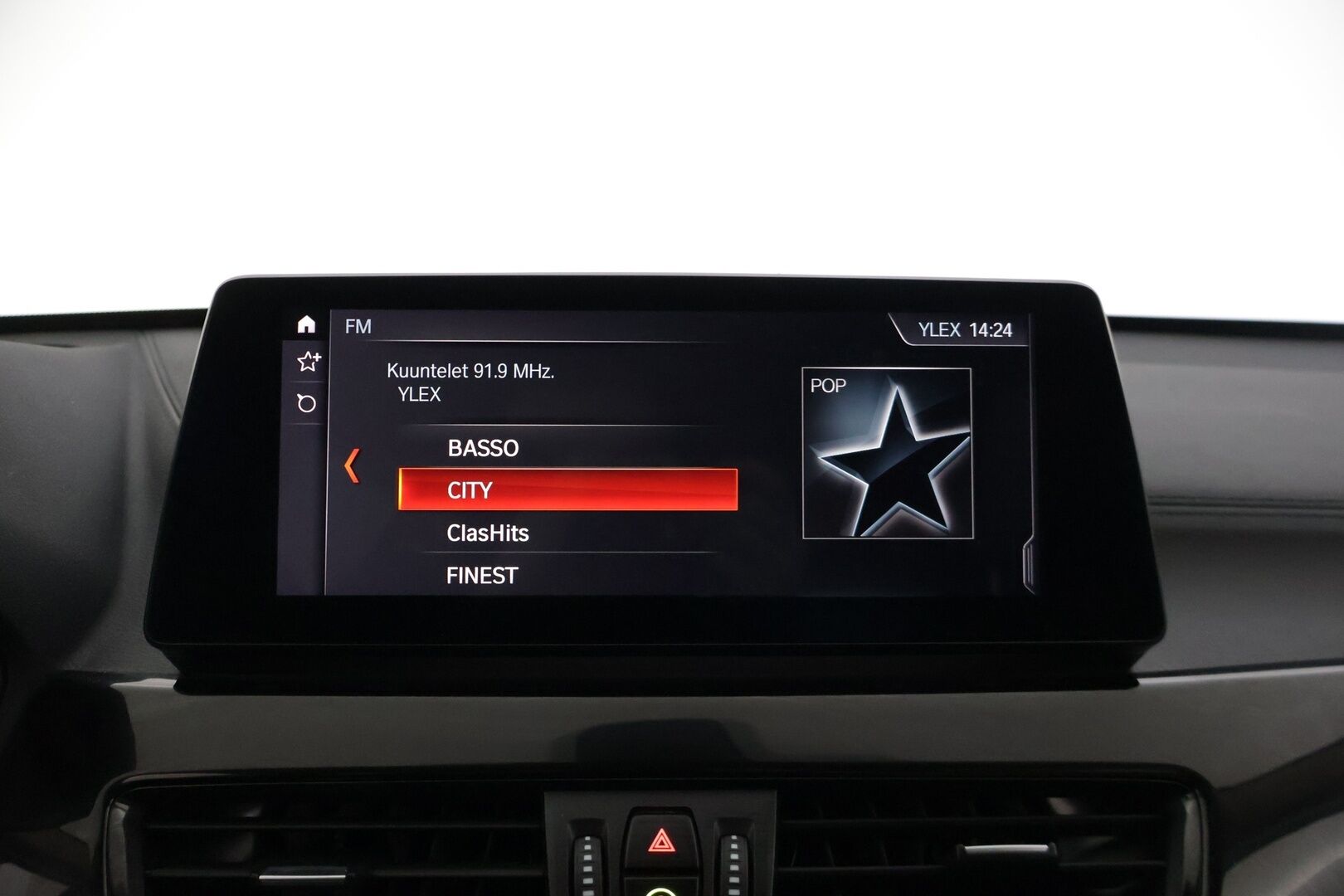 BMW X1 2021 F48 xDrive25e A Business Sport * Adapt. LED / HUD / Nahkasisusta / Hifit / Ambient / Koukku  * - * Siistikuntoinen / Hyvät varusteet / Akku kuntotarkastettu Soh 90,6% *