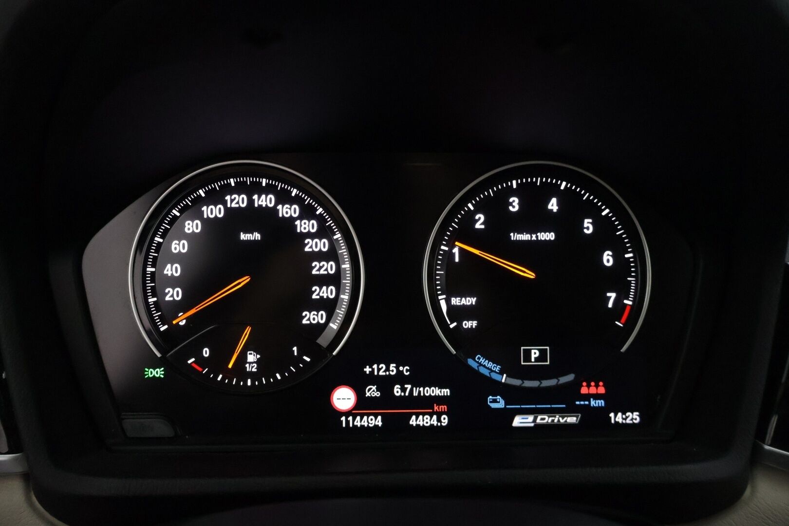 BMW X1 2021 F48 xDrive25e A Business Sport * Adapt. LED / HUD / Nahkasisusta / Hifit / Ambient / Koukku  * - * Siistikuntoinen / Hyvät varusteet / Akku kuntotarkastettu Soh 90,6% *