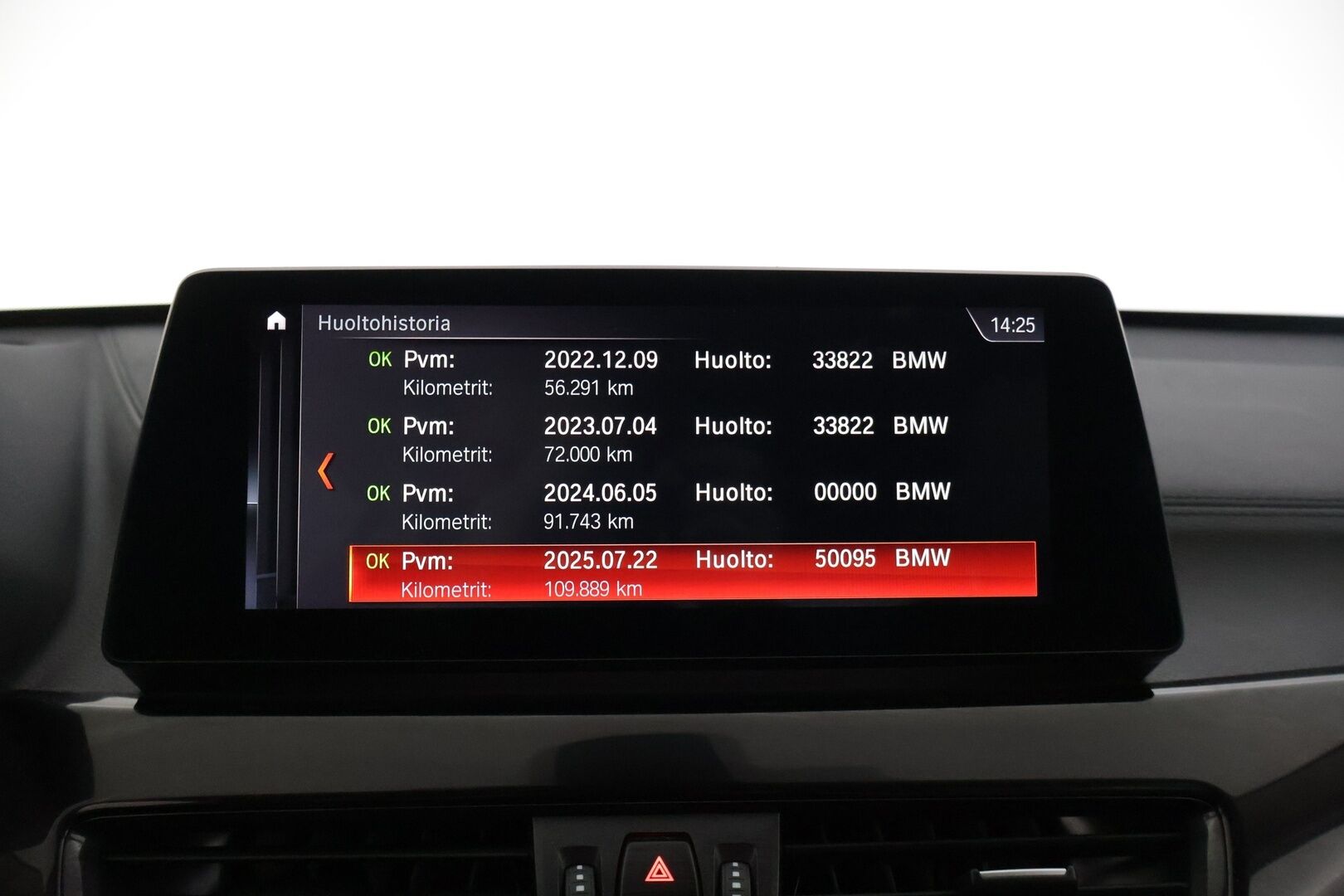 BMW X1 2021 F48 xDrive25e A Business Sport * Adapt. LED / HUD / Nahkasisusta / Hifit / Ambient / Koukku  * - * Siistikuntoinen / Hyvät varusteet / Akku kuntotarkastettu Soh 90,6% *