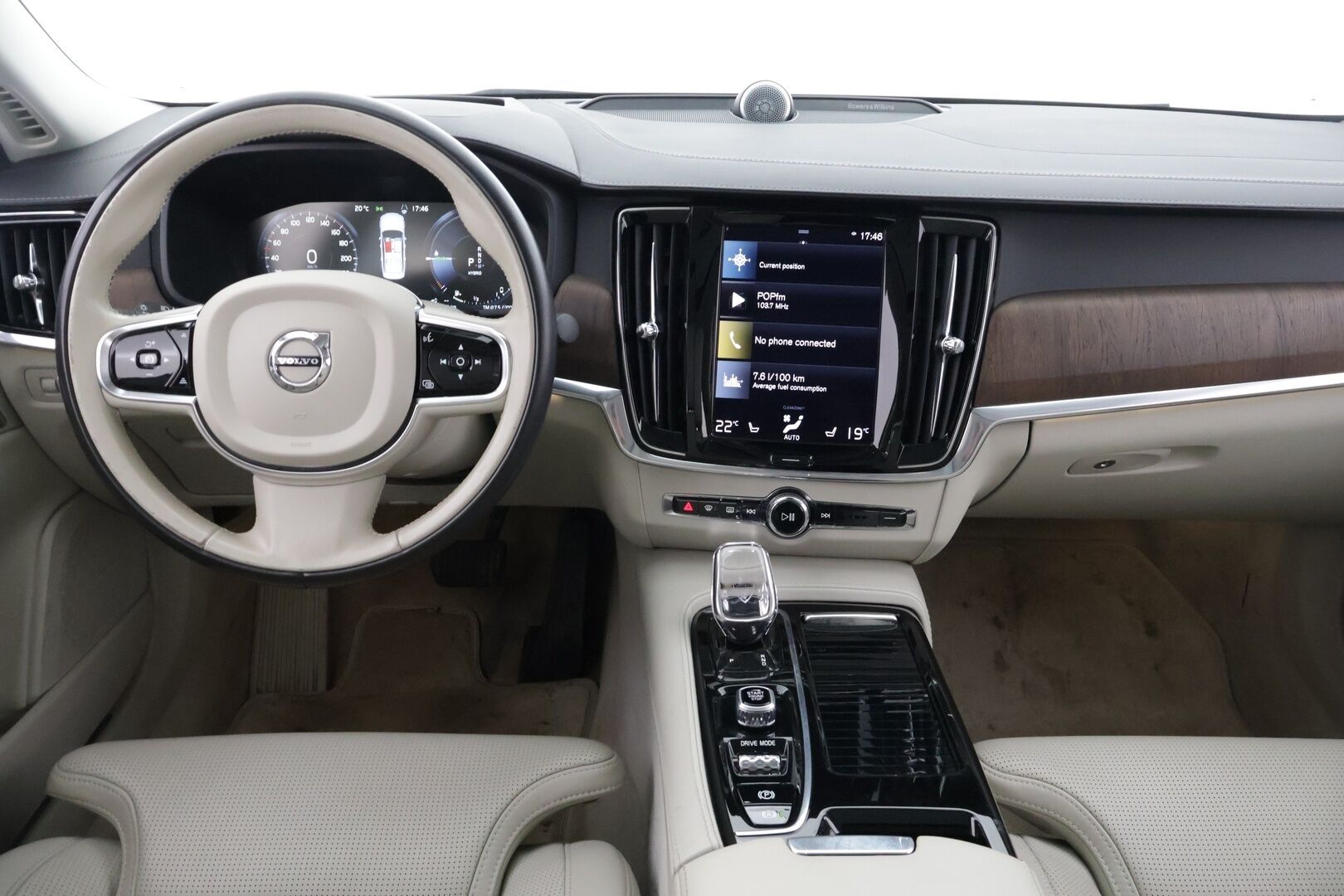 Volvo S90 2021 T8 TwE AWD Inscription aut *Adapt. Vakkari / BLIS / HUD / Bowers&Wilkins / 360 kamerat / Kattoluukku / Tuul. sekä hierovat nahat* - 3,99 % KORKOTARJOUS TÄHÄN AUTOON - *Huippuvarusteet / 2xrenkaat ja vanteet*