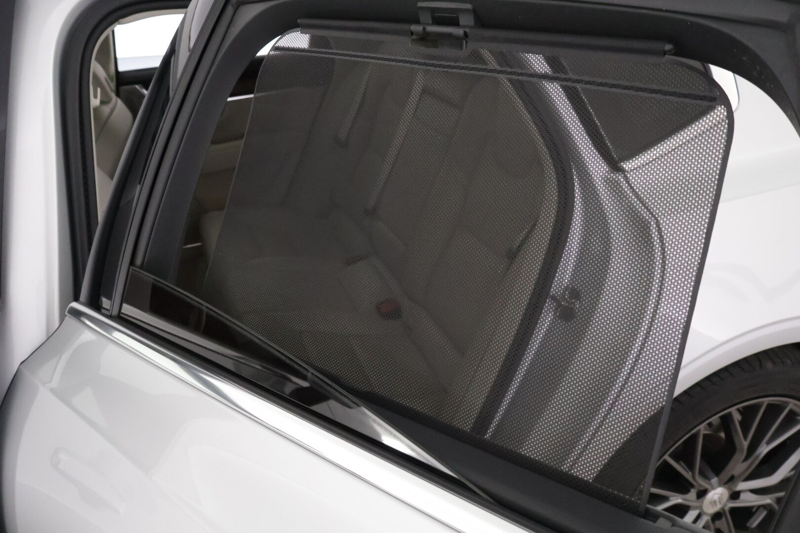 Volvo S90 2021 T8 TwE AWD Inscription aut *Adapt. Vakkari / BLIS / HUD / Bowers&Wilkins / 360 kamerat / Kattoluukku / Tuul. sekä hierovat nahat* - 3,99 % KORKOTARJOUS TÄHÄN AUTOON - *Huippuvarusteet / 2xrenkaat ja vanteet*
