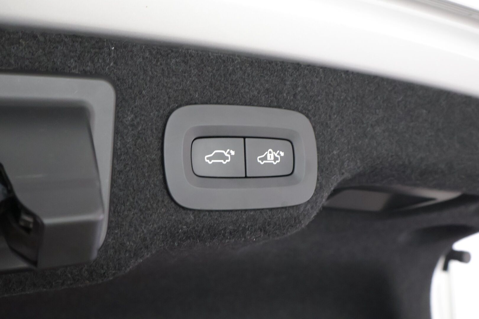 Volvo S90 2021 T8 TwE AWD Inscription aut *Adapt. Vakkari / BLIS / HUD / Bowers&Wilkins / 360 kamerat / Kattoluukku / Tuul. sekä hierovat nahat* - 3,99 % KORKOTARJOUS TÄHÄN AUTOON - *Huippuvarusteet / 2xrenkaat ja vanteet*