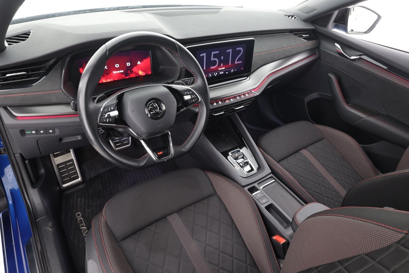 Skoda Octavia 2024 Combi 1.4 TSI PHEV RS iV DSG Autom. - | ACC | Lisälämmitin | Skoda crystal Light Matrix LED | P.Kamera | Digimittaristo | Ratinlämmitys | Keyless | Apple&Android | Suomi-auto | Kahdet Renkaat | Merkkihuollettu |