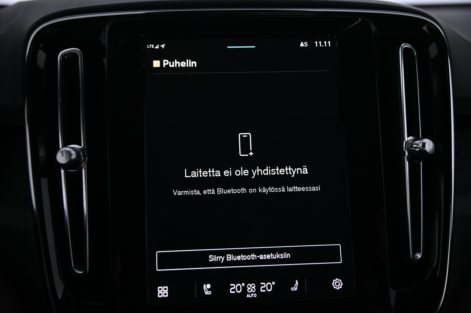 Volvo XC40 2024 Recharge Single Plus *VOC / ACC / Navi / P.kamera / Ilmalämpöpumppu* - 3,99 % KORKOTARJOUS TÄHÄN AUTOON - *Tehdastakuu Voimassa: 100tkm / 22.03.2027 // 2x Renkaat Aluvanteilla!