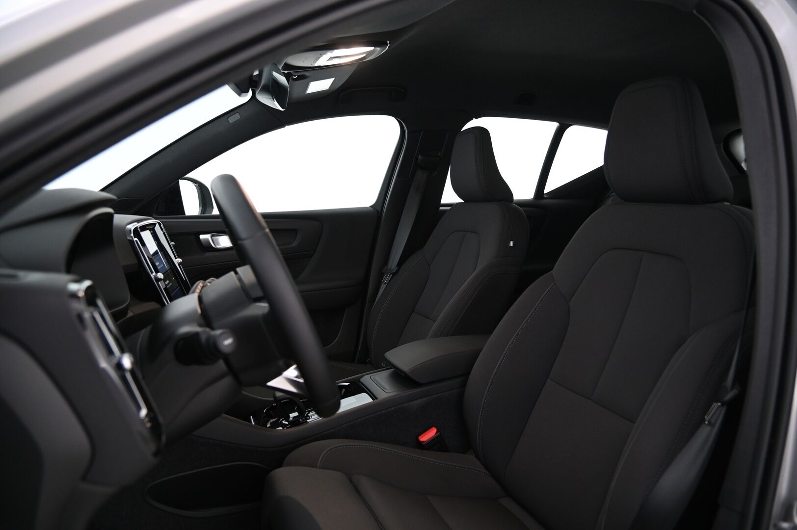 Volvo XC40 2024 Recharge Single Plus *VOC / ACC / Navi / P.kamera / Ilmalämpöpumppu* - 3,99 % KORKOTARJOUS TÄHÄN AUTOON - *Tehdastakuu Voimassa: 100tkm / 22.03.2027 // 2x Renkaat Aluvanteilla!