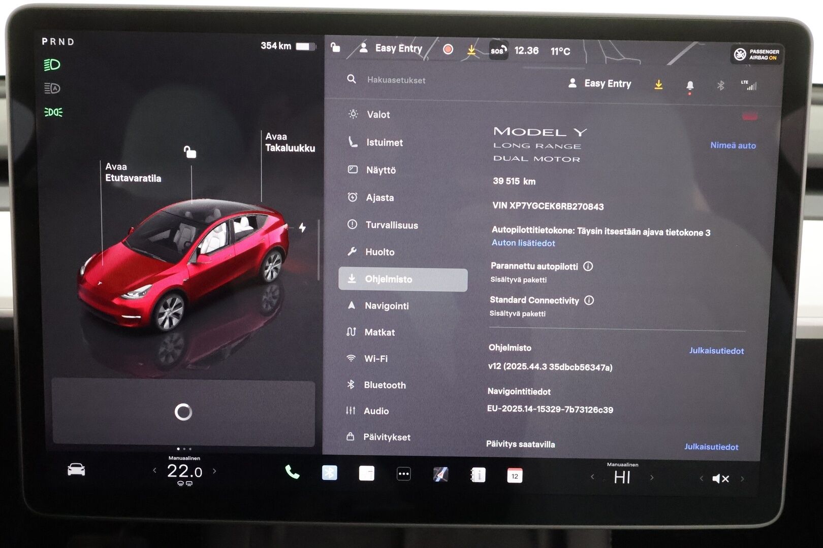 Tesla Model Y 2024 Long Range * Koukku / ILP / ACC / Matrix-LED / Lasikatto / P.kamera / Muistipenkki / Premium Audio * - 1-om Suomi-auto / Akku kuntotarkastettu / 2x Latauskaapelit / Kahdet renkaat 