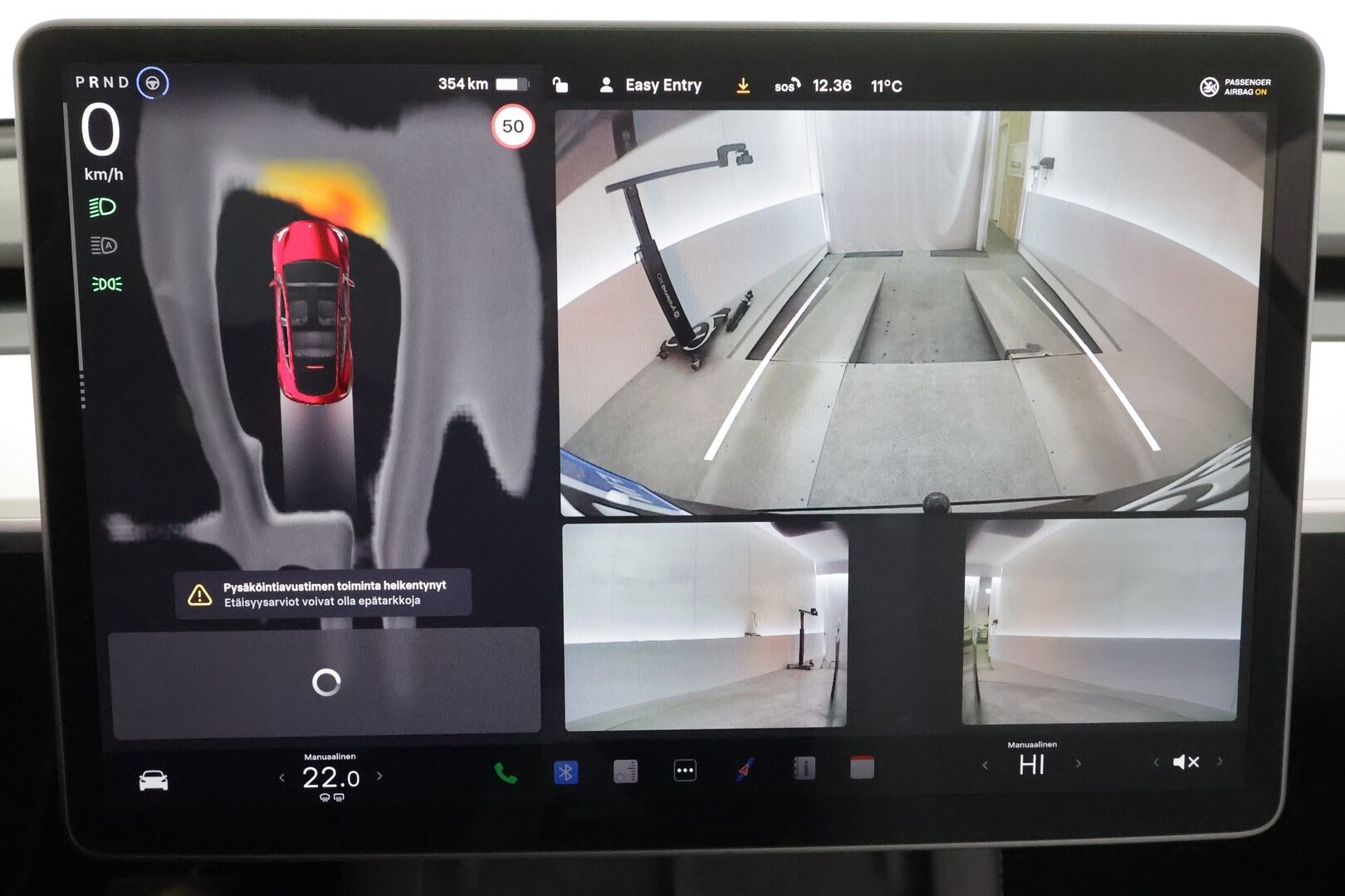 Tesla Model Y 2024 Long Range * Koukku / ILP / ACC / Matrix-LED / Lasikatto / P.kamera / Muistipenkki / Premium Audio * - 1-om Suomi-auto / Akku kuntotarkastettu / 2x Latauskaapelit / Kahdet renkaat 