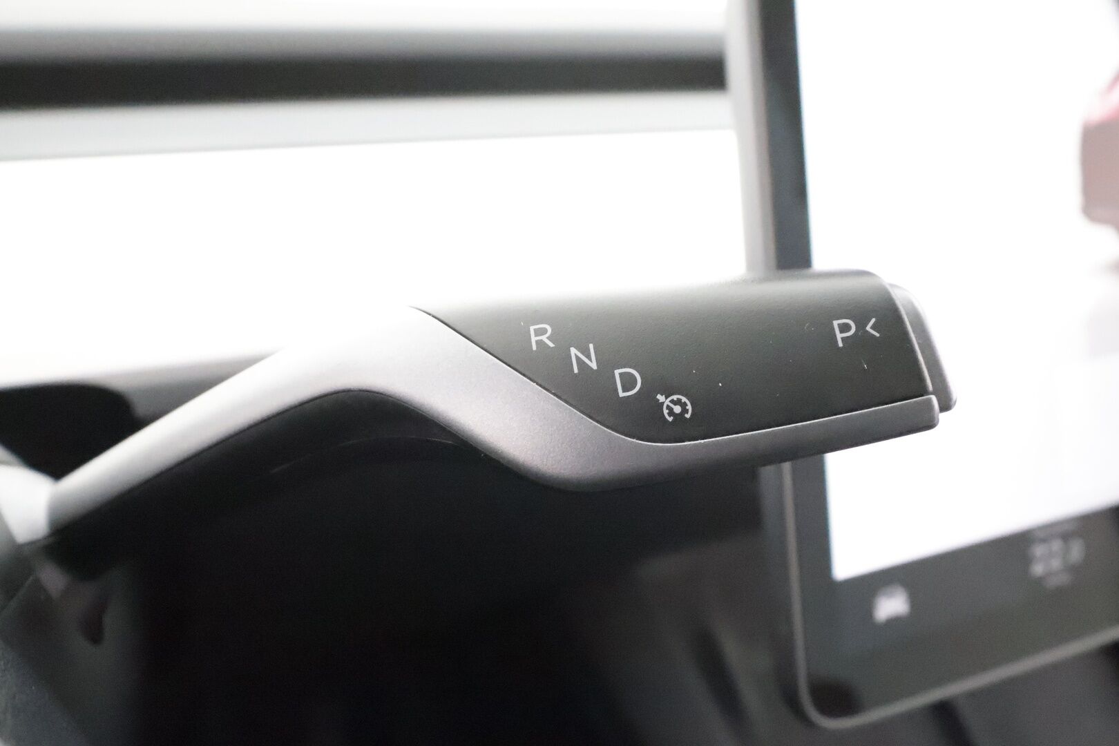 Tesla Model Y 2024 Long Range * Koukku / ILP / ACC / Matrix-LED / Lasikatto / P.kamera / Muistipenkki / Premium Audio * - 1-om Suomi-auto / Akku kuntotarkastettu / 2x Latauskaapelit / Kahdet renkaat 