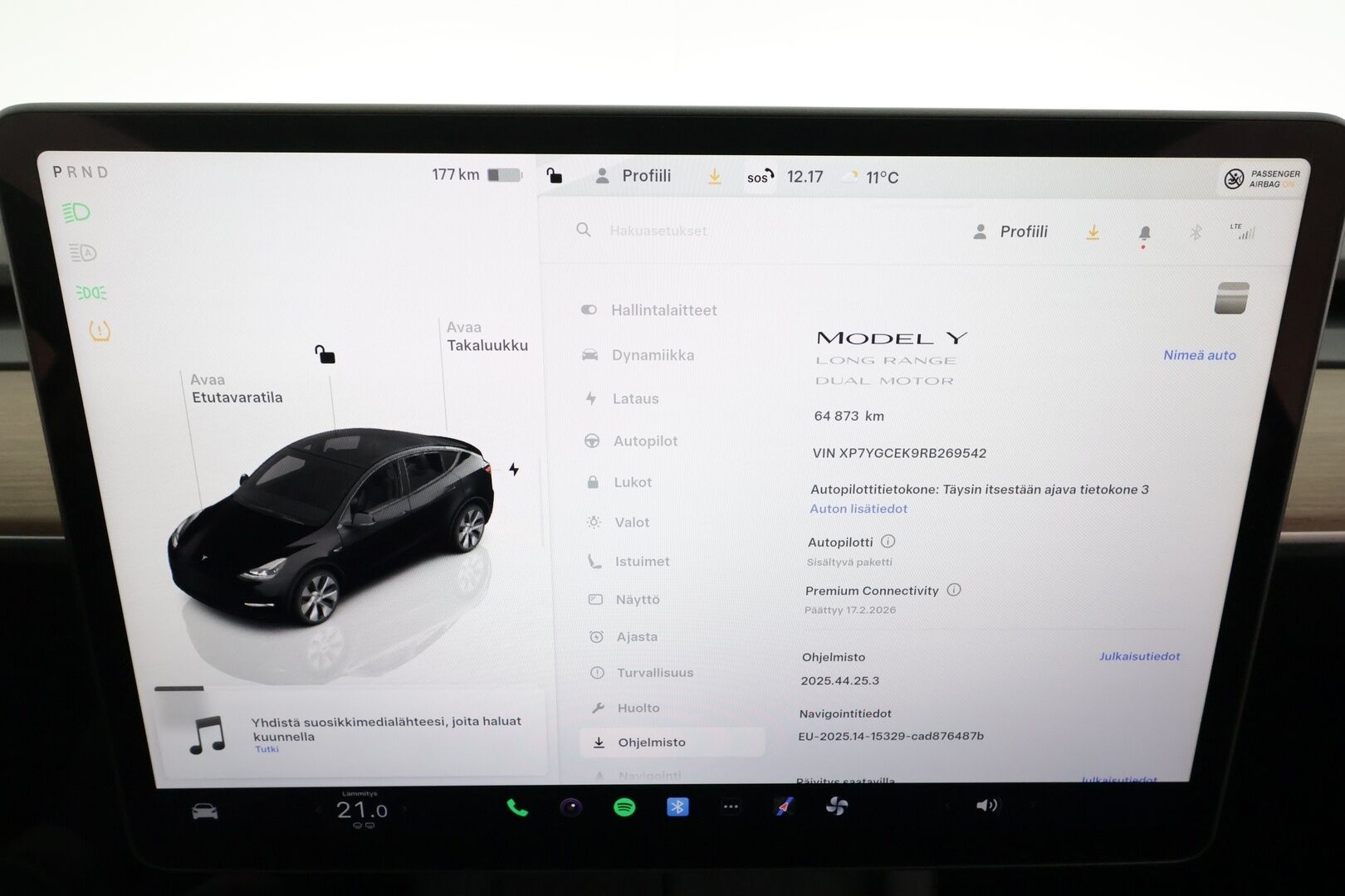 Tesla Model Y 2024 Long Range * Koukku / ILP / ACC / Lasikatto / Matrix-LED / P.Kamera / Muistipenkki / Premium Audio / Navi / Keyless * - 1-om Suomi-auto / Akku kuntotarkastettu / Kahdet renkaat aluvanteilla / 2x Latauskaapelit