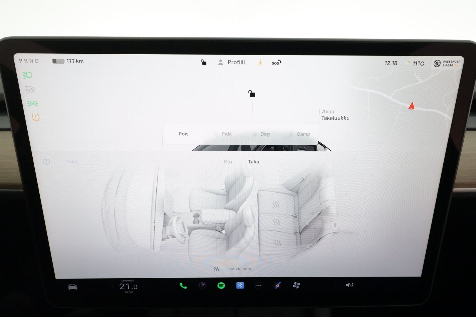Tesla Model Y 2024 Long Range * Koukku / ILP / ACC / Lasikatto / Matrix-LED / P.Kamera / Muistipenkki / Premium Audio / Navi / Keyless * - 1-om Suomi-auto / Akku kuntotarkastettu / Kahdet renkaat aluvanteilla / 2x Latauskaapelit