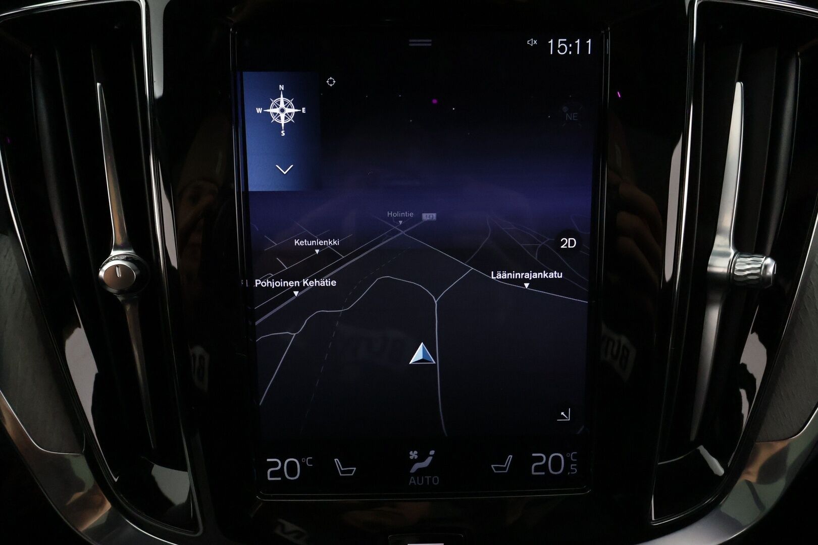 Volvo V60 2020 T8 TwE AWD Inscription aut * ACC / HUD / Panorama / H&K / Muistipenkki / Koukku / Full LED / Webasto / BLIS / 360° / Navi * - Akku kuntotarkastettu / Kahdet renkaat aluvanteilla / Merkkihuollettu / Hyvät varusteet!