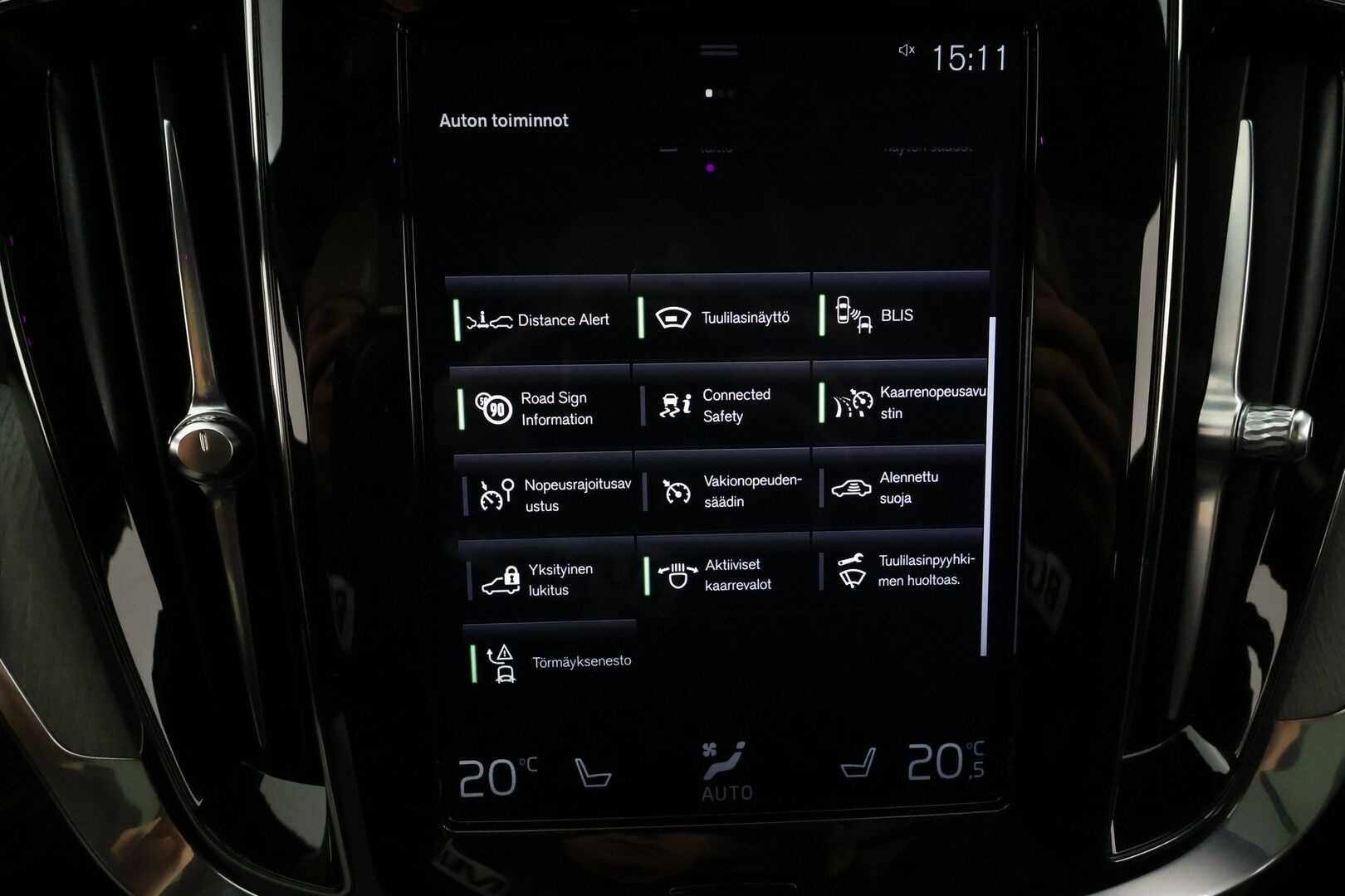 Volvo V60 2020 T8 TwE AWD Inscription aut * ACC / HUD / Panorama / H&K / Muistipenkki / Koukku / Full LED / Webasto / BLIS / 360° / Navi * - Akku kuntotarkastettu / Kahdet renkaat aluvanteilla / Merkkihuollettu / Hyvät varusteet!