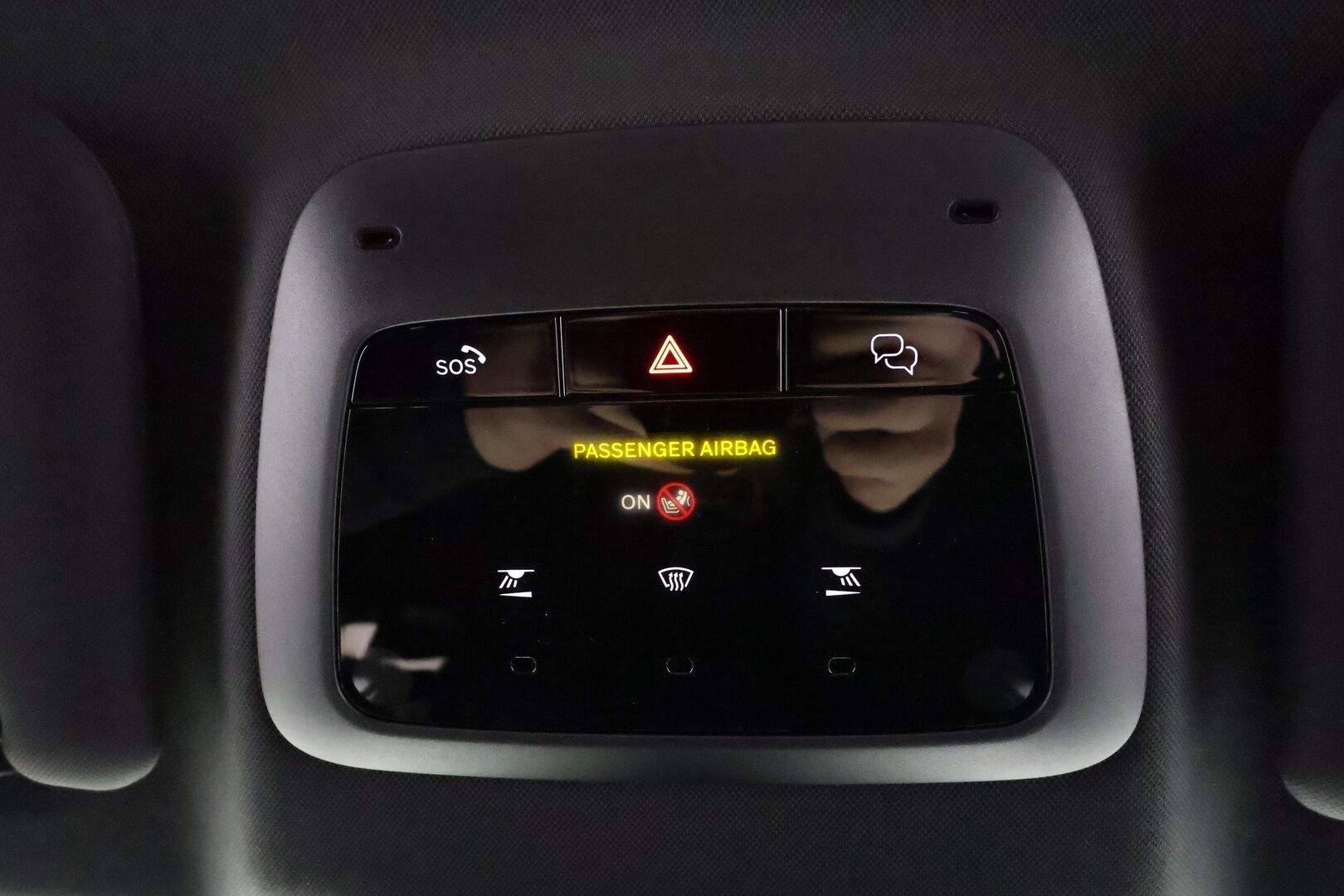Volvo EX30 2024 Single Extended Range Plus - | ACC | ILP | Harman/Kardon | BLIS | Pilot Assist | P.kamera ja tutkat | Keyless | Ambient light | LED | 1-om suomiauto | 2x renkaat aluin |