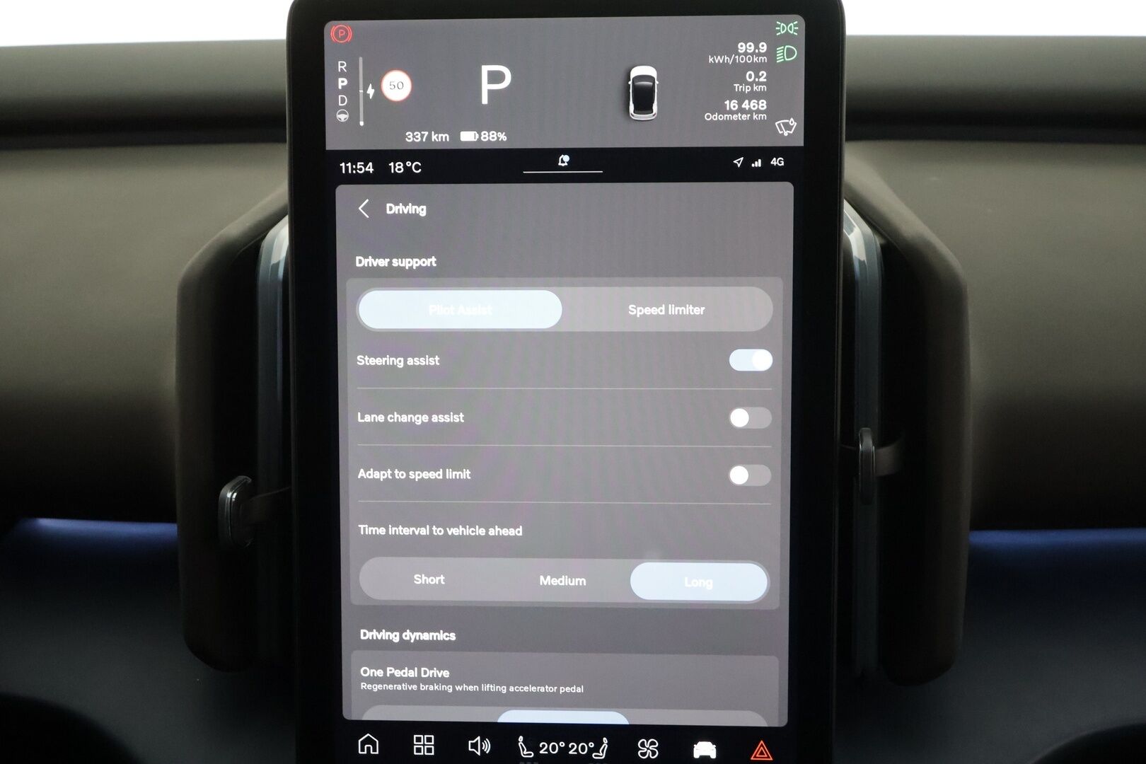 Volvo EX30 2024 Single Extended Range Plus - | ACC | ILP | Harman/Kardon | BLIS | Pilot Assist | P.kamera ja tutkat | Keyless | Ambient light | LED | 1-om suomiauto | 2x renkaat aluin |