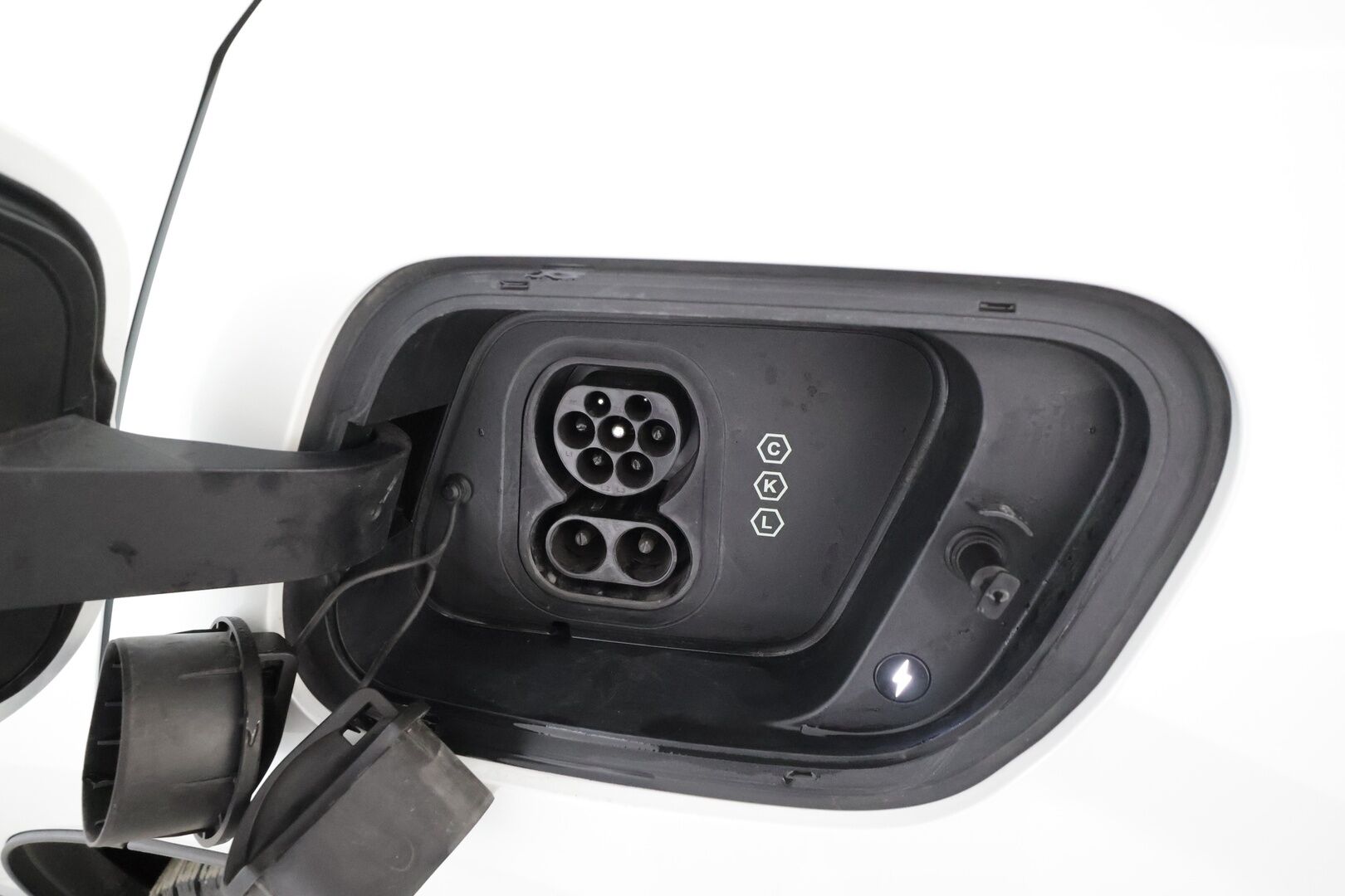 Volvo EX30 2024 Single Extended Range Plus * H&K / ILP / Koukku / Pilot Assist / LED / P.Kamera / Google Maps / Keyless * - 1-om Suomi-auto / Merkkihuollot