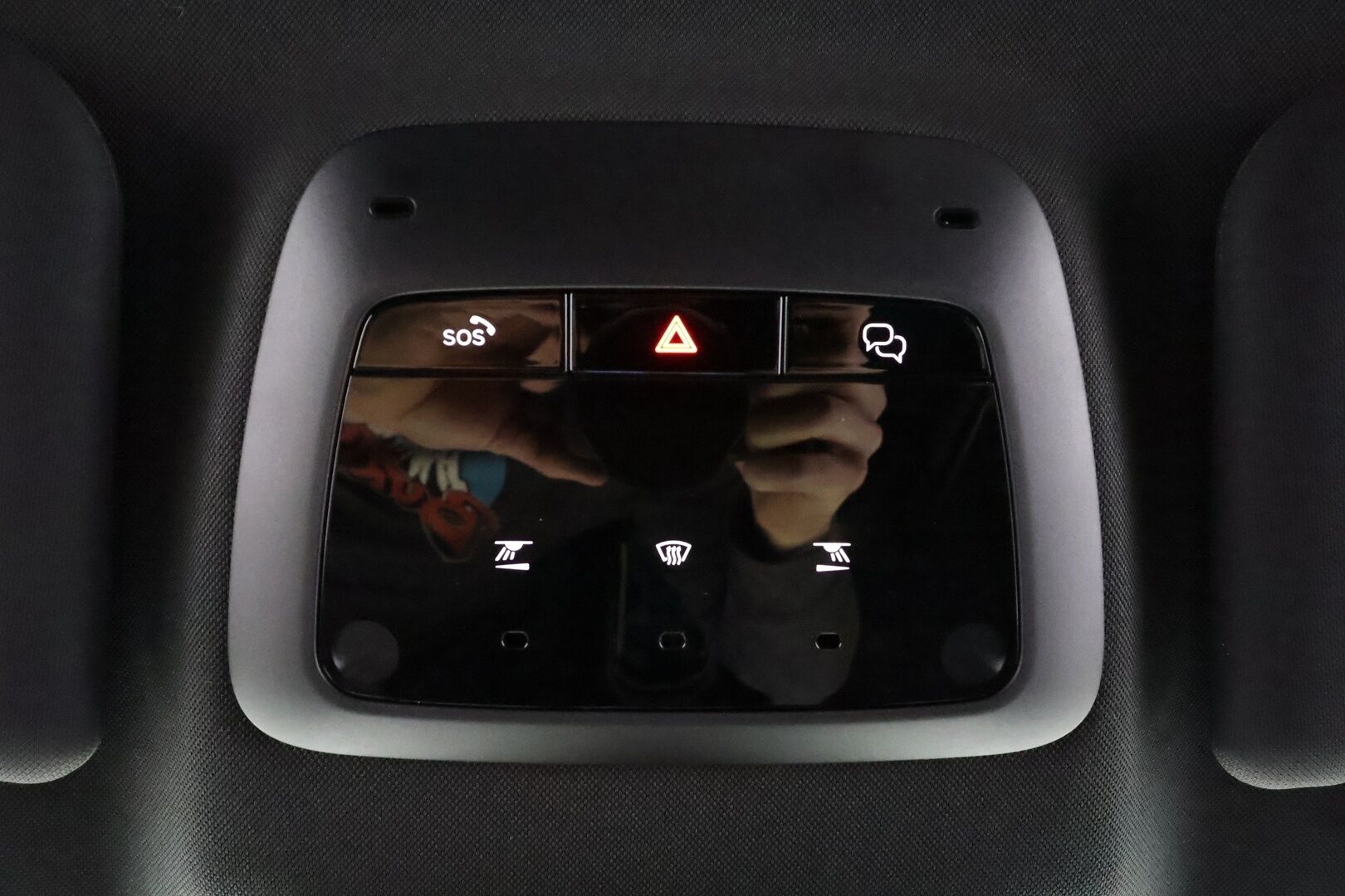 Volvo EX30 2024 Single Extended Range Plus * H&K / ILP / Koukku / Pilot Assist / LED / P.Kamera / Google Maps / Keyless * - 1-om Suomi-auto / Merkkihuollot