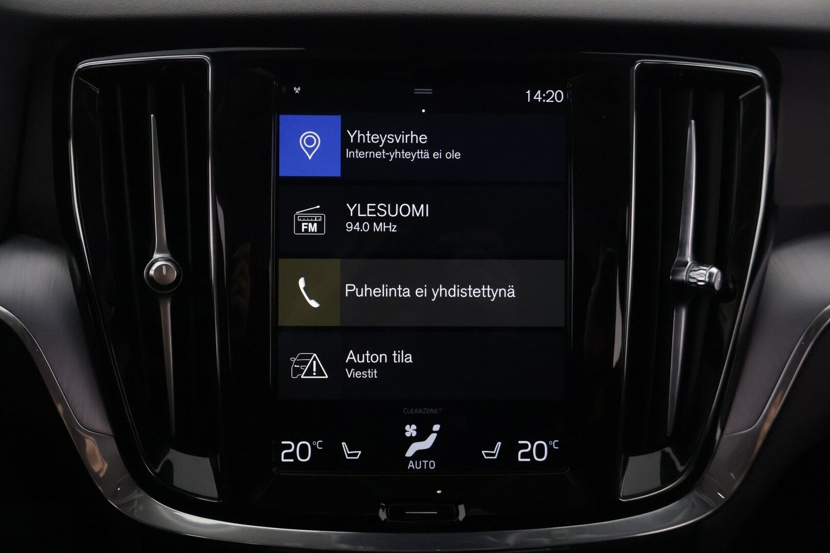 Volvo V60 2020 T6 TwE AWD Momentum aut *Adapt. vakkari / Webasto / VOC / Kaistavahti / Apple&Android / P.kamera / Koukku * - Huippu siisti / Kattavasti varusteltu / Hyvin pidetty!