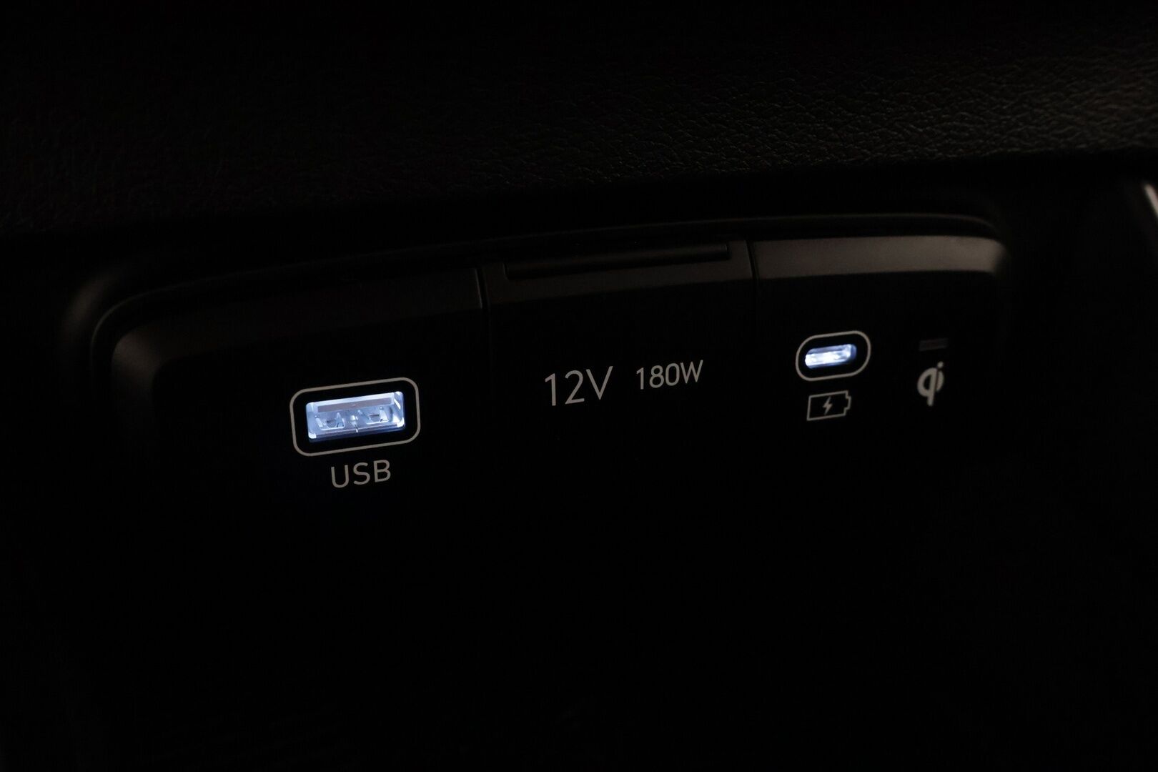 Hyundai i20 Hatchback 2024 1.0 T-GDi 100 hv 7DCT-aut. Comfort MY24 - Ratinlämmitin |P-kamera | Vakkari |2x Renkaat |
