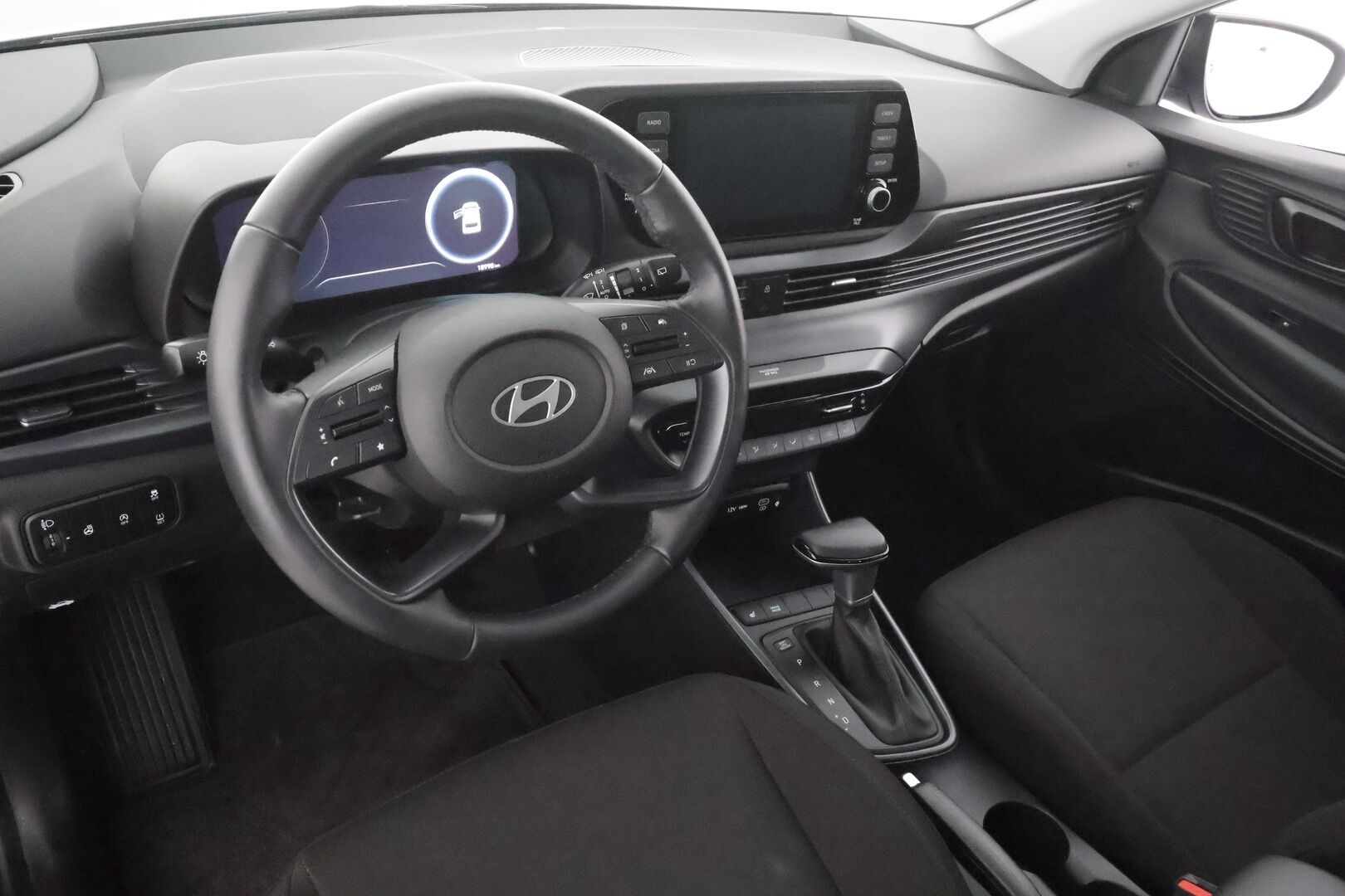 Hyundai i20 Hatchback 2024 1.0 T-GDi 100 hv 7DCT-aut. Comfort MY24 - | Vakkari | Kaistavahti | P.Kamera | LED | Digimittari | Keyless | Ratinlämmitin | Tehdastakuu | Suomi-auto | Kahdet renkaat aluvanteilla | 