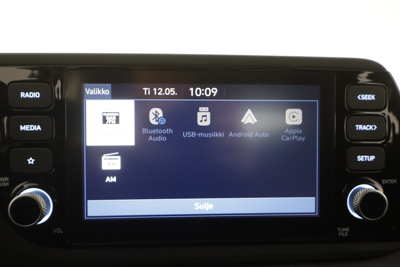 Hyundai i20 Hatchback 2024 1.0 T-GDi 100 hv 7DCT-aut. Comfort MY24 - | Vakkari | Kaistavahti | P.Kamera | LED | Digimittari | Keyless | Ratinlämmitin | Tehdastakuu | Suomi-auto | Kahdet renkaat aluvanteilla | 