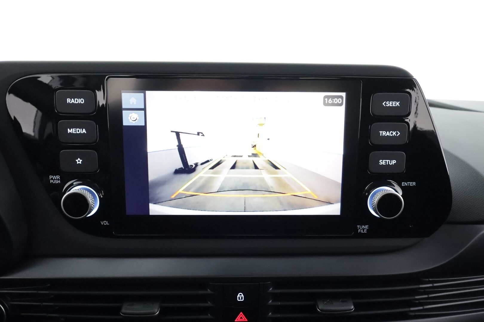 Hyundai i20 Hatchback 2024 1.0 T-GDi 100 hv 7DCT-aut. Comfort MY24 * Vakkari / P.kamera / LED / Digimittaristo / Ratinlämmitin / KeylessGo * - Juuri huollettu! / Suomi-auto / Kahdet renkaat aluvanteilla / Merkkihuollettu