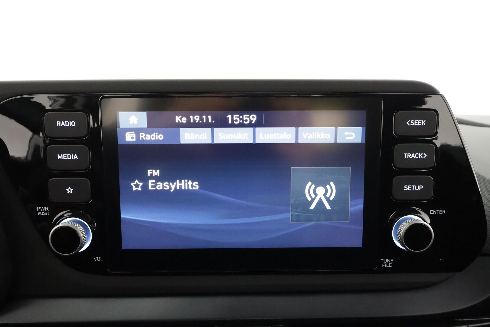 Hyundai i20 Hatchback 2024 1.0 T-GDi 100 hv 7DCT-aut. Comfort MY24 * Vakkari / P.kamera / LED / Digimittaristo / Ratinlämmitin / KeylessGo * - HULLU BLACKWEEK 2,49% KORKOTARJOUS - Suomi-auto / Kahdet renkaat aluvanteilla / Merkkihuollettu