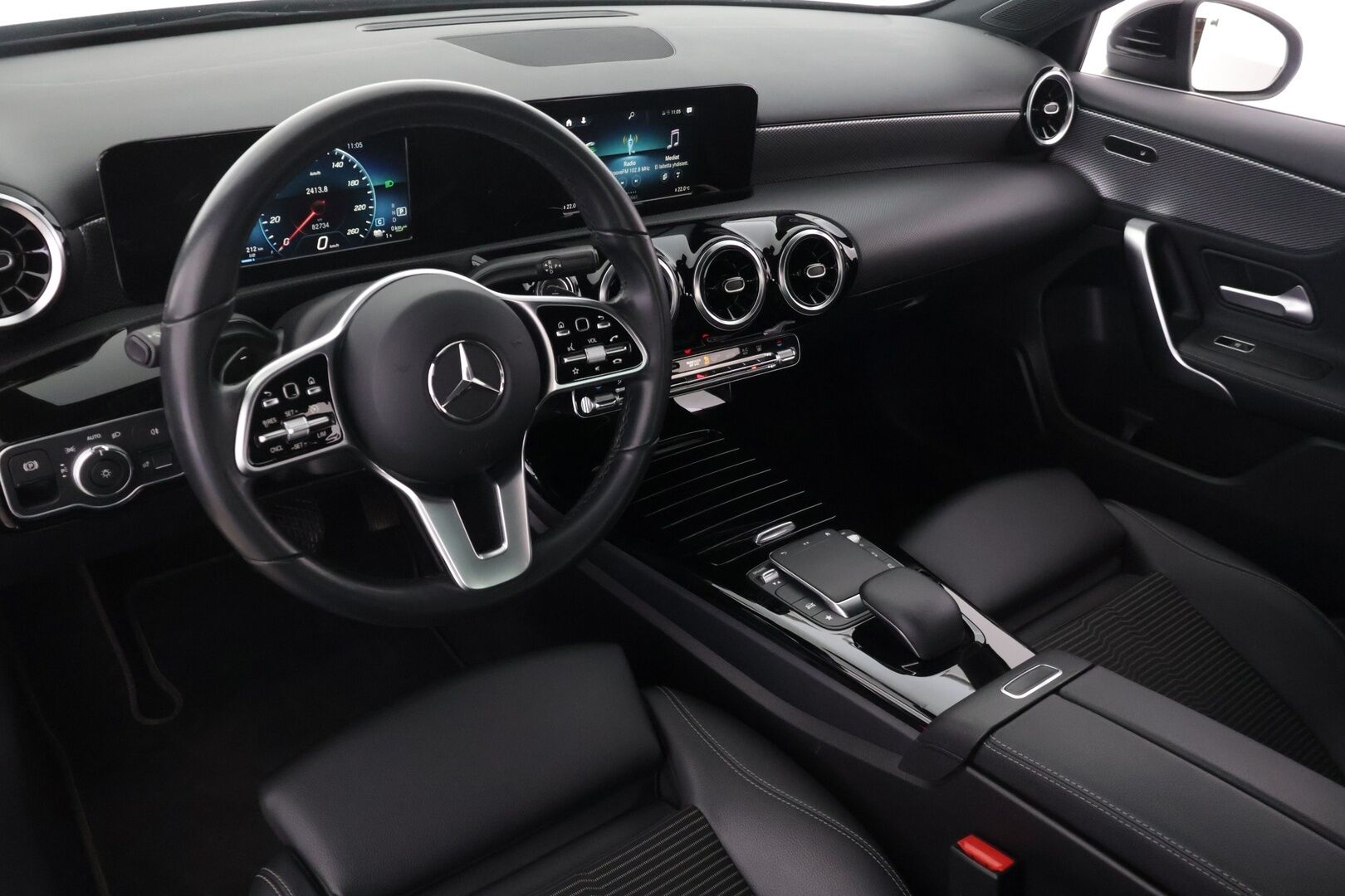 MERCEDES-BENZ A 2021 250 e A Business Style EQ Power *Kaistavahti / Sporttipenkit / P.Kamera / LED High Performance - ajovalot / Apple&Android* - *2x Renkaat ja Vanteet / Juuri huollettu*