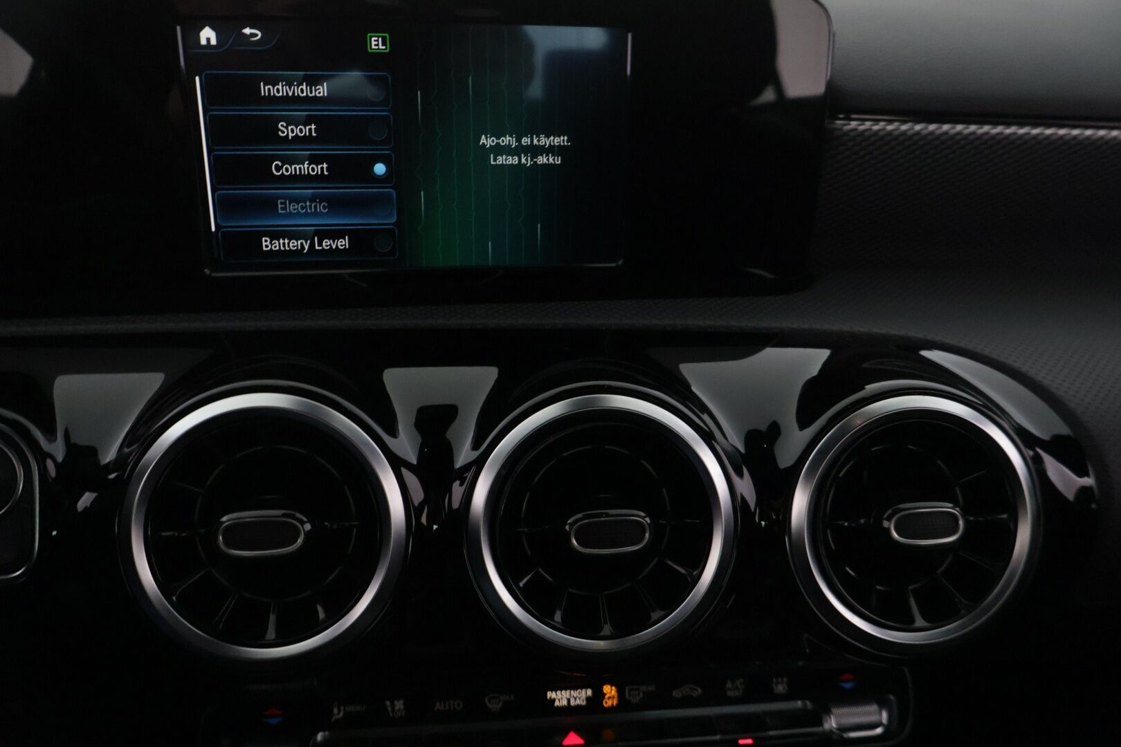 MERCEDES-BENZ A 2021 250 e A Business Style EQ Power *Kaistavahti / Sporttipenkit / P.Kamera / LED High Performance - ajovalot / Apple&Android* - *2x Renkaat ja Vanteet / Juuri huollettu* - HULLUT AVAJAISHULINAT KORKOTARJOUS 3,29 %