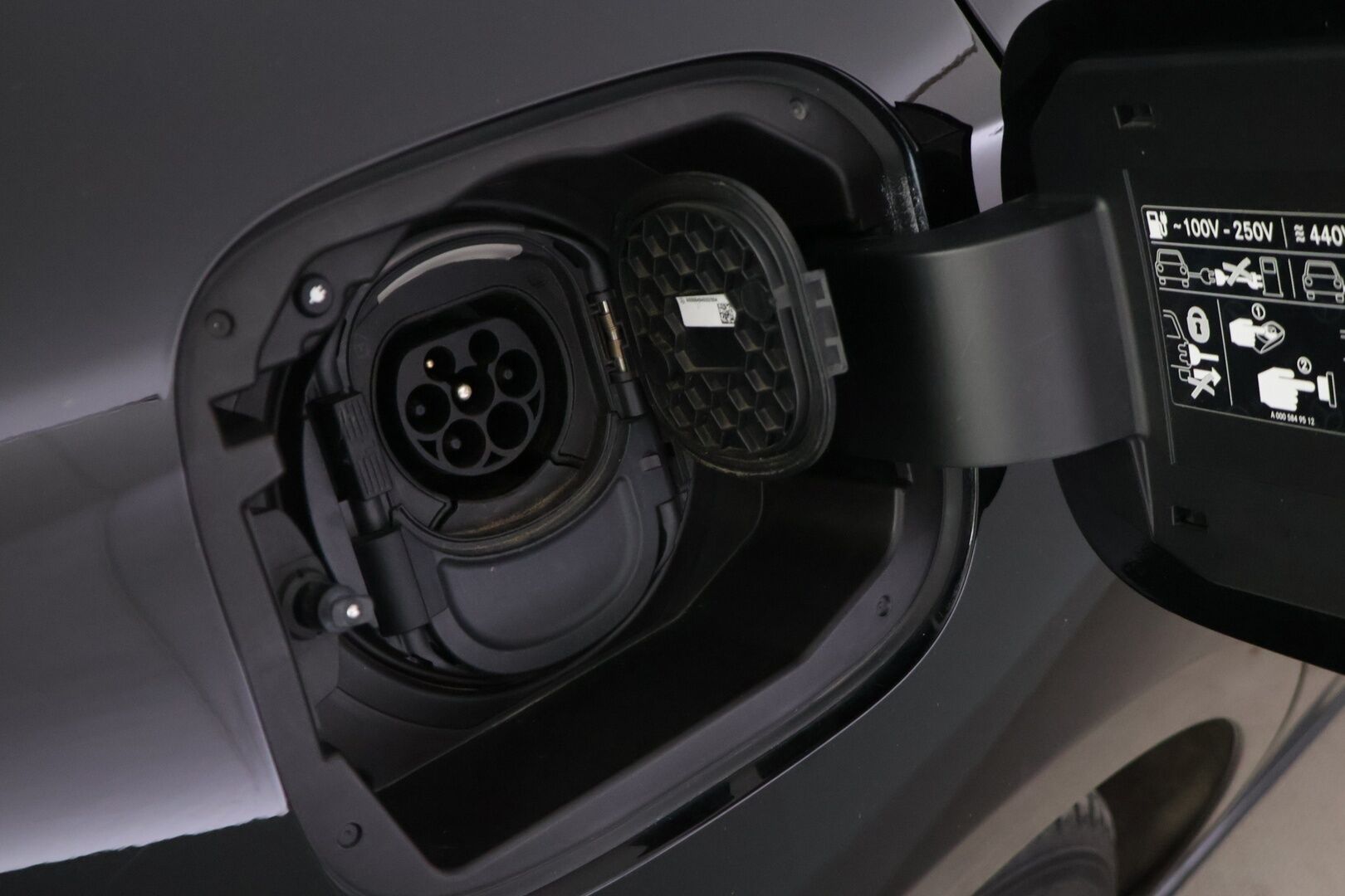 MERCEDES-BENZ A 2021 250 e A Business Style EQ Power *Kaistavahti / Sporttipenkit / P.Kamera / LED High Performance - ajovalot / Apple&Android* - *2x Renkaat ja Vanteet / Juuri huollettu* - HULLUT AVAJAISHULINAT KORKOTARJOUS 3,29 %