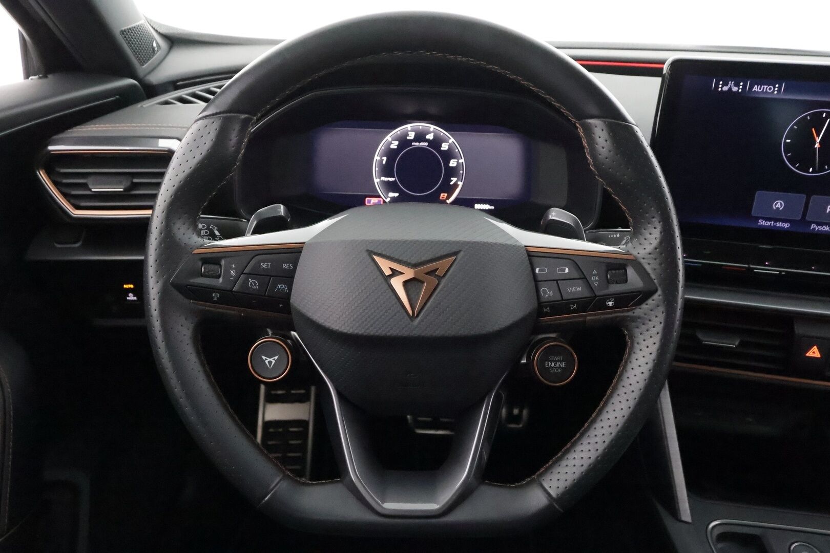 Cupra Formentor 2024 VZ5 2,5 TSI 287 kW 4Drive DSG - | ACC | Webasto | Beats Audio | DCC | Panorama | 360° | Muistipenkki | Sporttinahat | Travel Assist | Side Assist | Keyless | 2x renkaat aluin | 