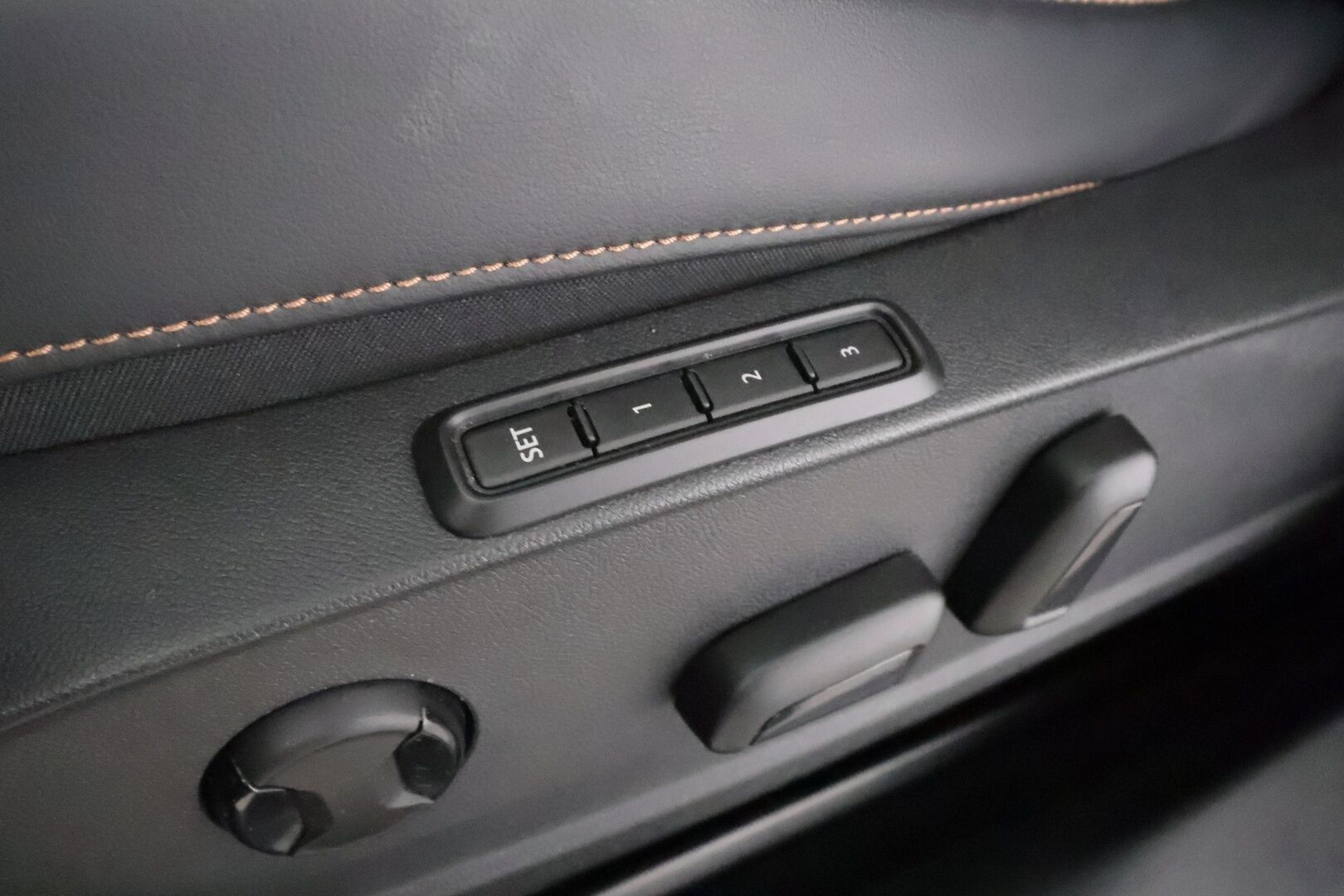 Cupra Formentor 2024 VZ5 2,5 TSI 287 kW 4Drive DSG - | ACC | Webasto | Beats Audio | DCC | Panorama | 360° | Muistipenkki | Sporttinahat | Travel Assist | Side Assist | Keyless | 2x renkaat aluin | 