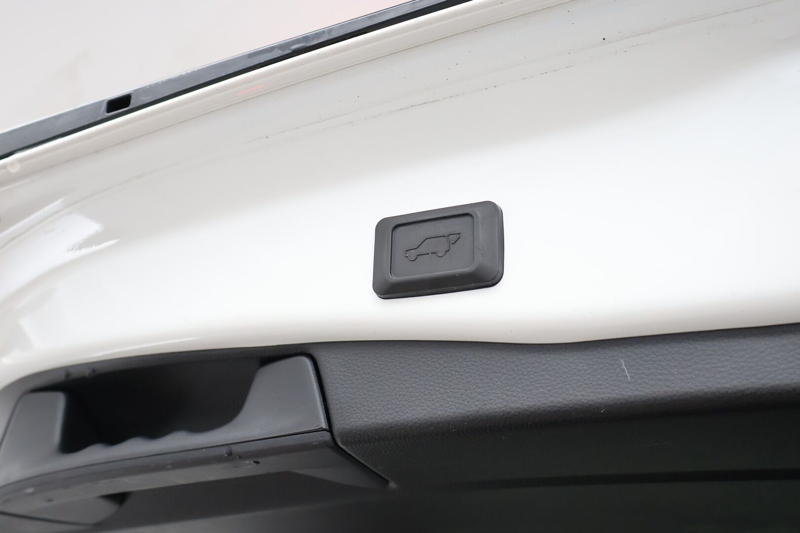 Toyota RAV4 2022 2,5 Hybrid AWD-i Active - Adapt. Vakkari | P. Kamera | Koukku | P. Tutkat | Merkkihuollettu