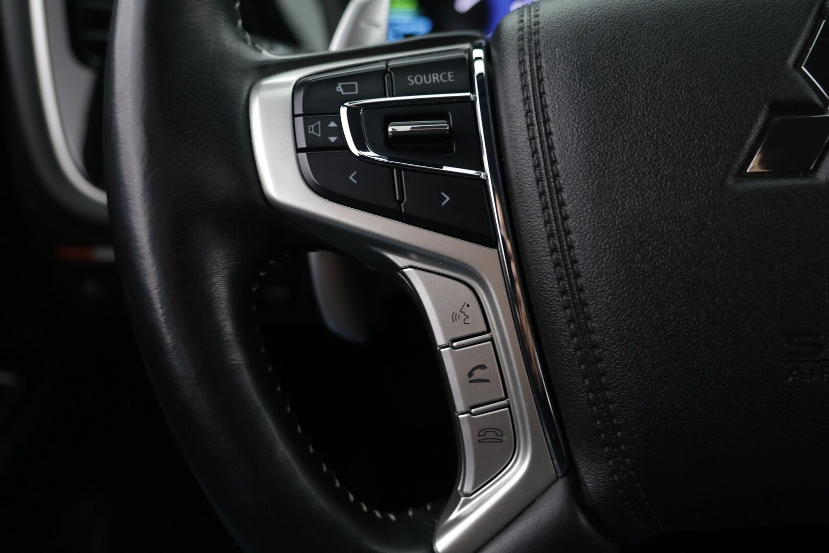 Mitsubishi Outlander PHEV 2020 Intense Business 4WD 5P - | Timanttinahat | ACC | Sähköpenkit | Upea yksilö